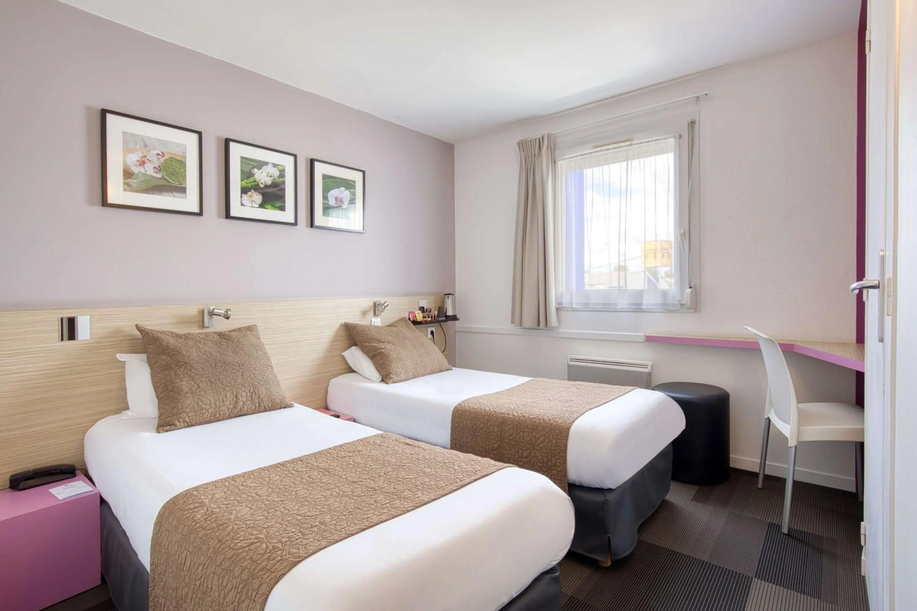 Standard Twin Room in Sure Hotel by Best Western Nantes Saint-Herblain