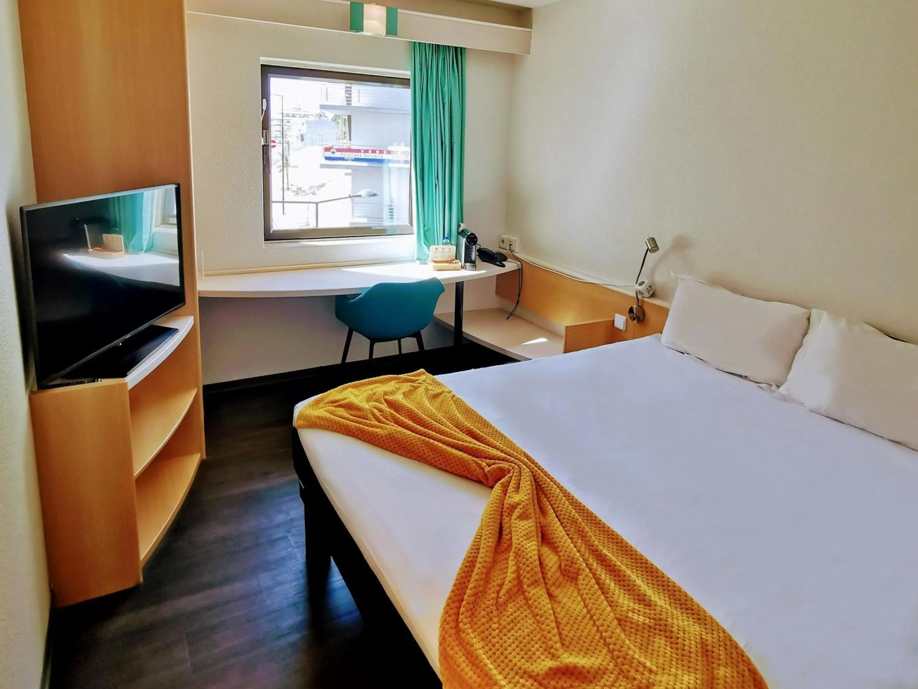 Comfort Double Room in Hotel ibis Leiria Fatima