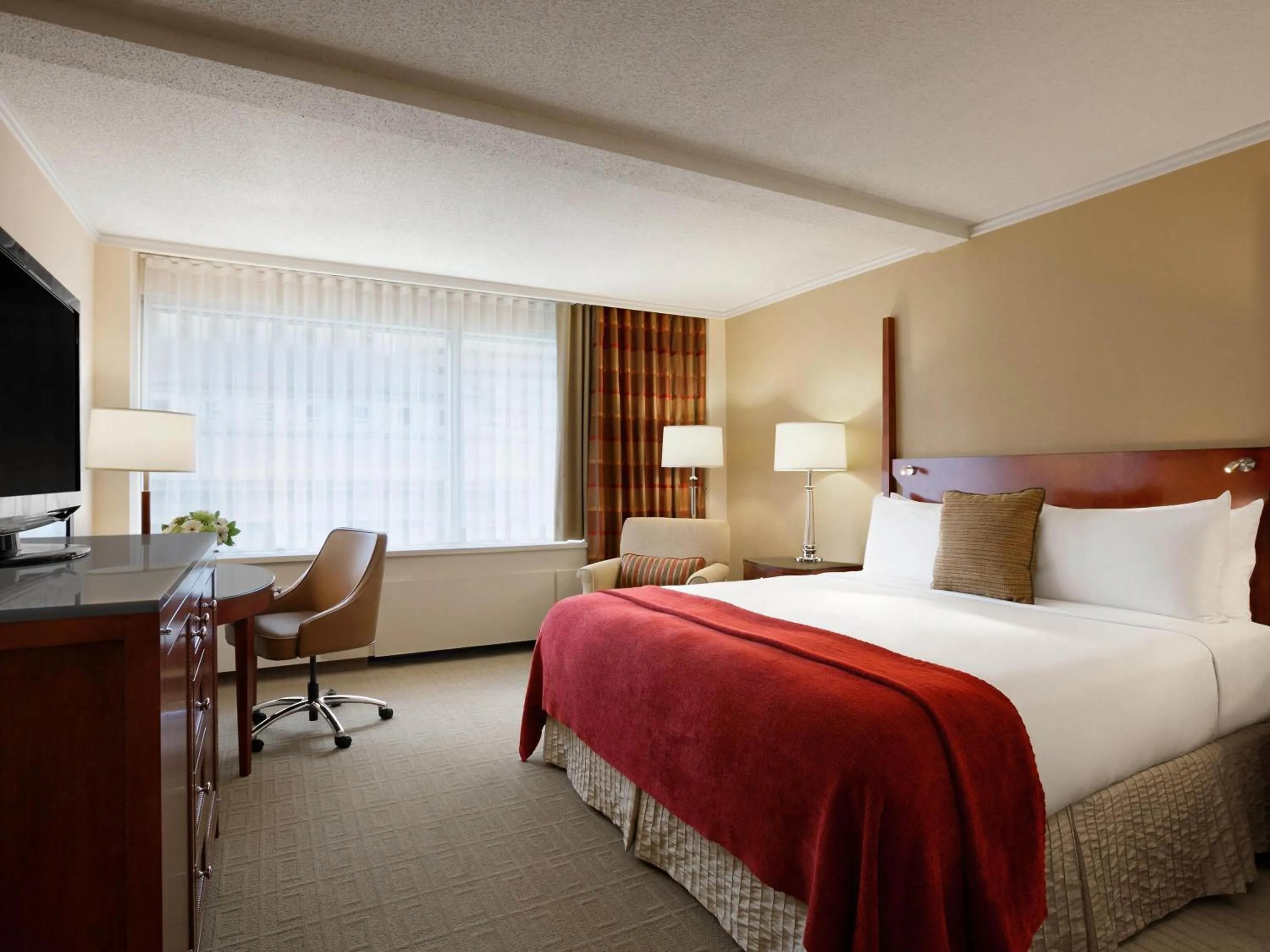 Fairmont King Room with City View in Fairmont Winnipeg
