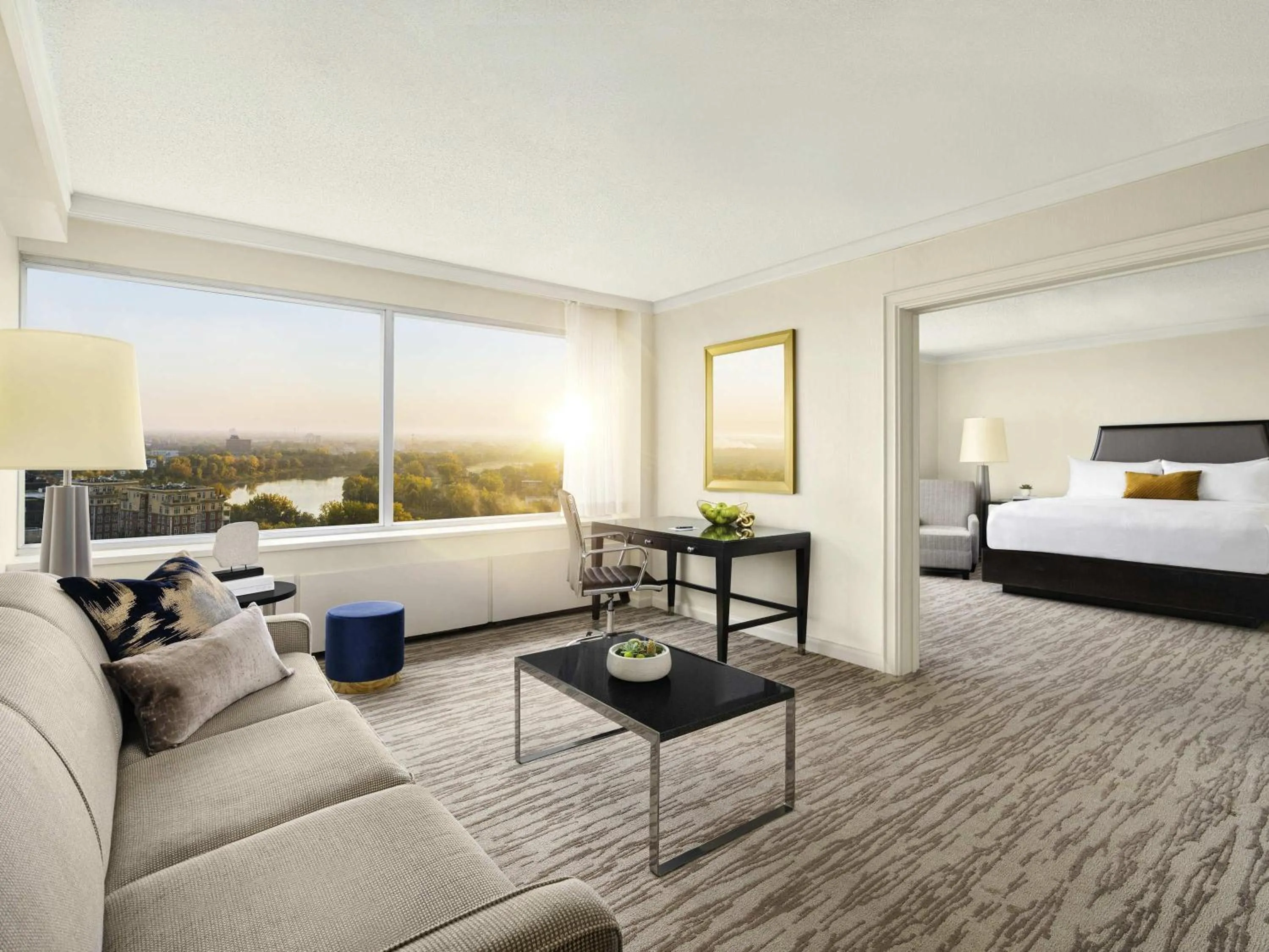 Fairmont Gold One-Bedroom King Suite - Lounge Access in Fairmont Winnipeg