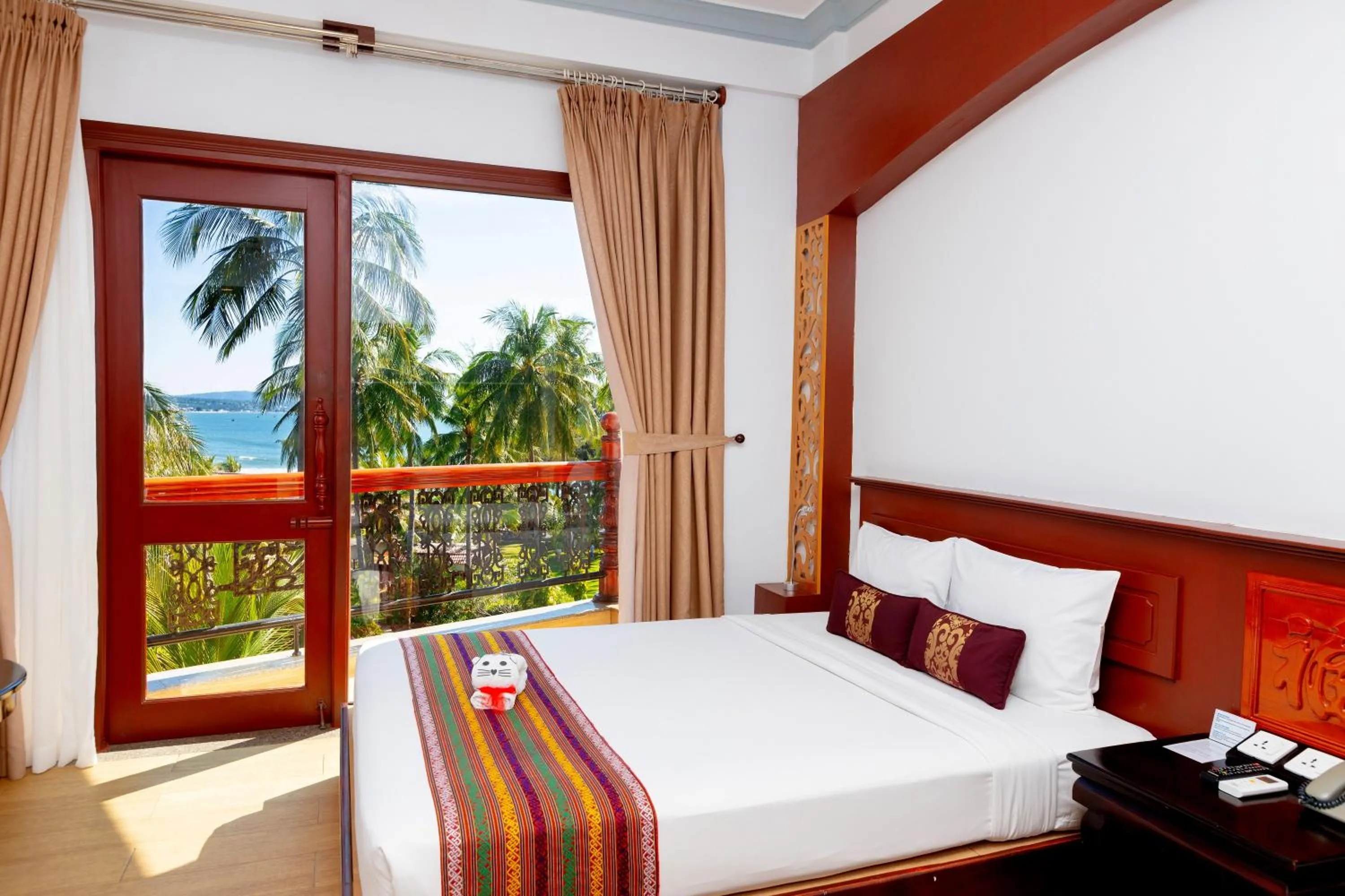 Deluxe Double or Twin Room with Sea View in Ca Ty Mui ne Beach Resort & Spa
