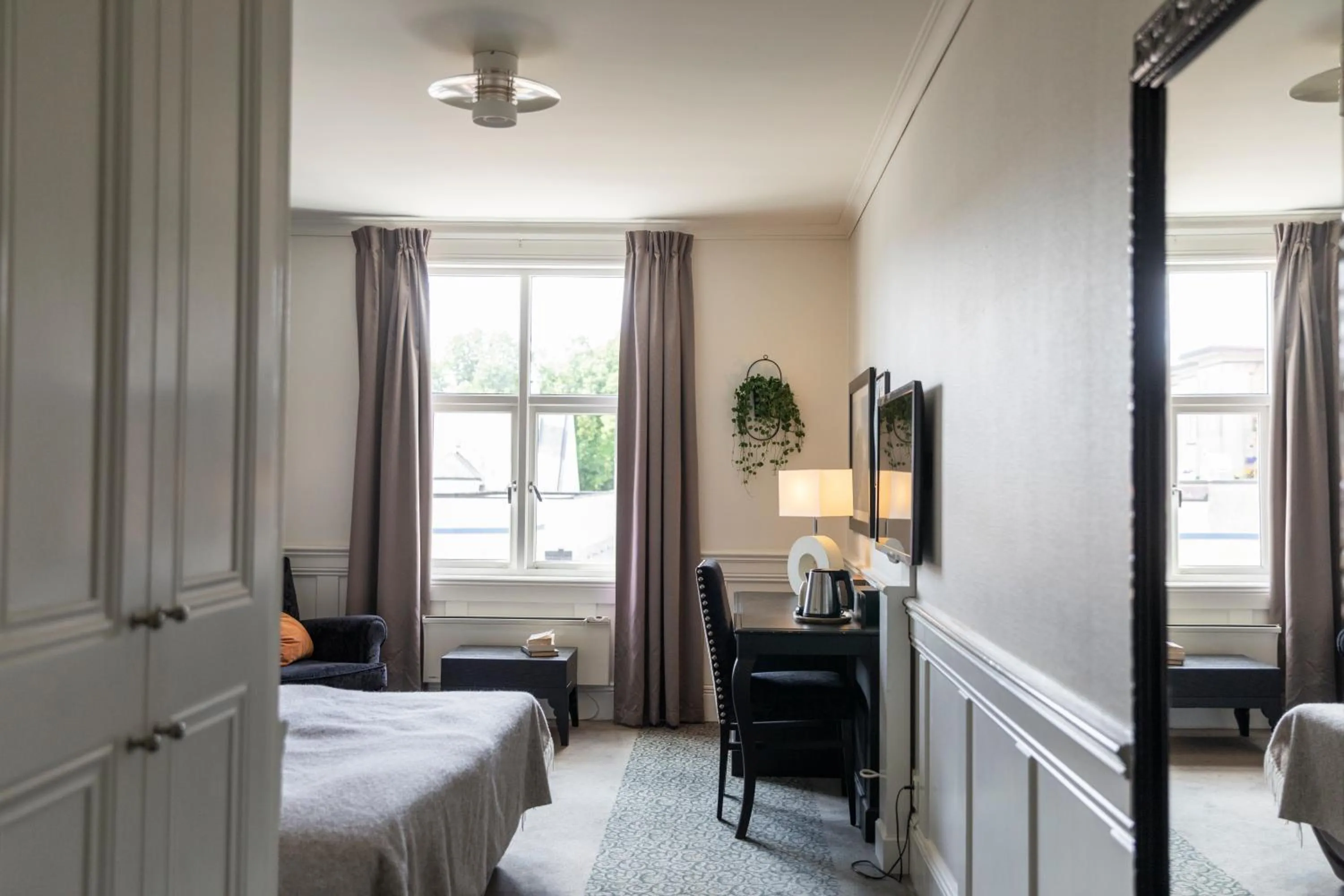 Superior Double Room in Home Hotel Atlantic