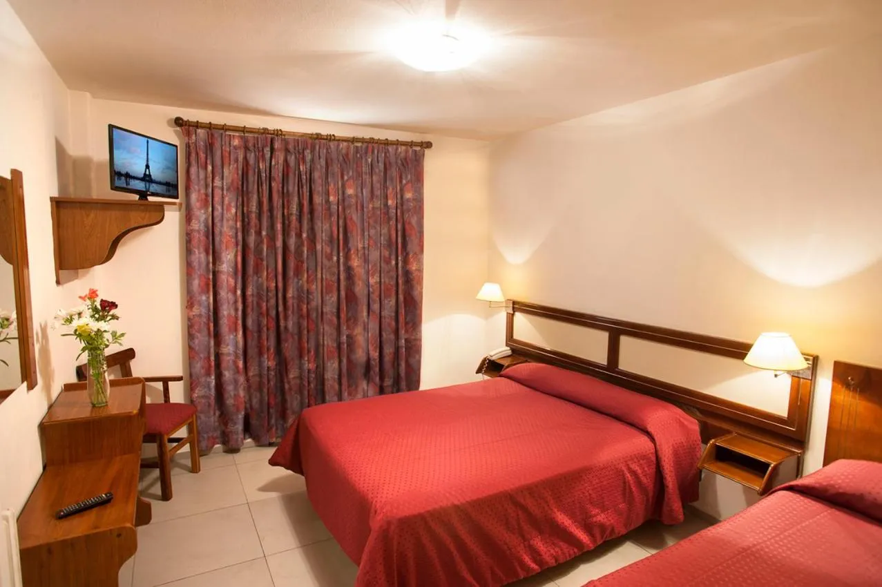 Triple Room in Hotel Carollo