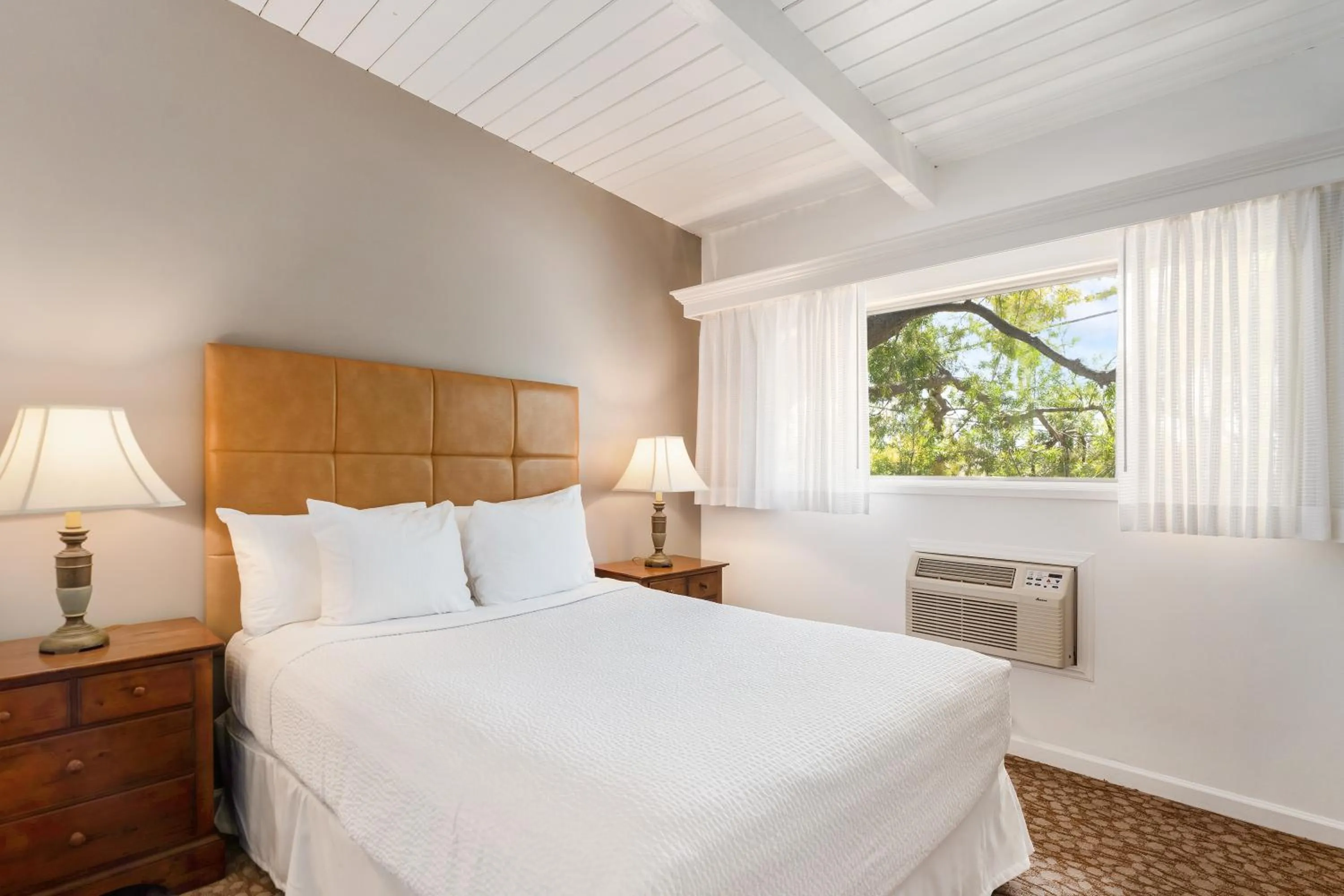 Queen Room - Non Smoking in Best Western Plus Santa Barbara