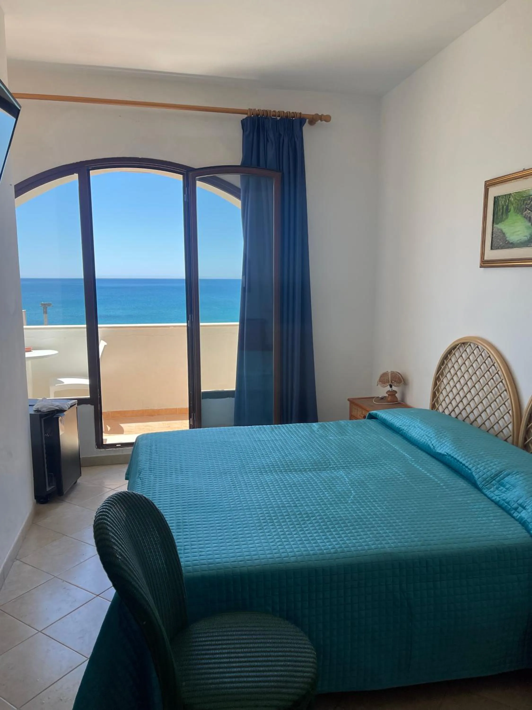 Double or Twin Room with Sea View in Hotel Miramare Garzia