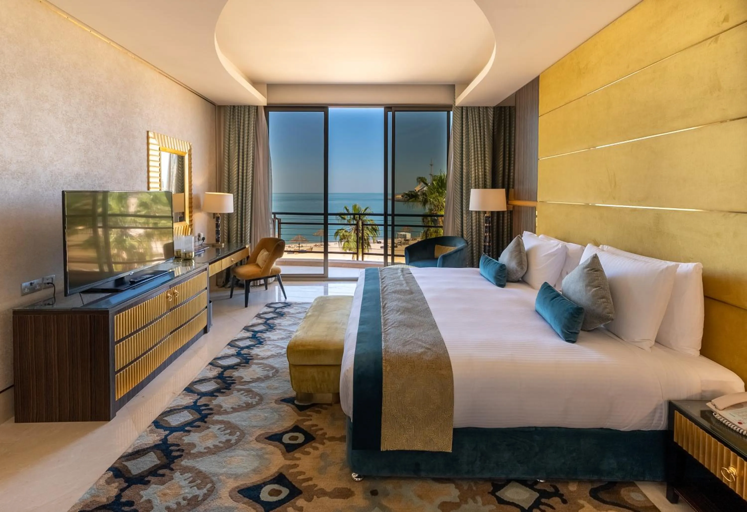 Amiri Suite in Marina Hotel