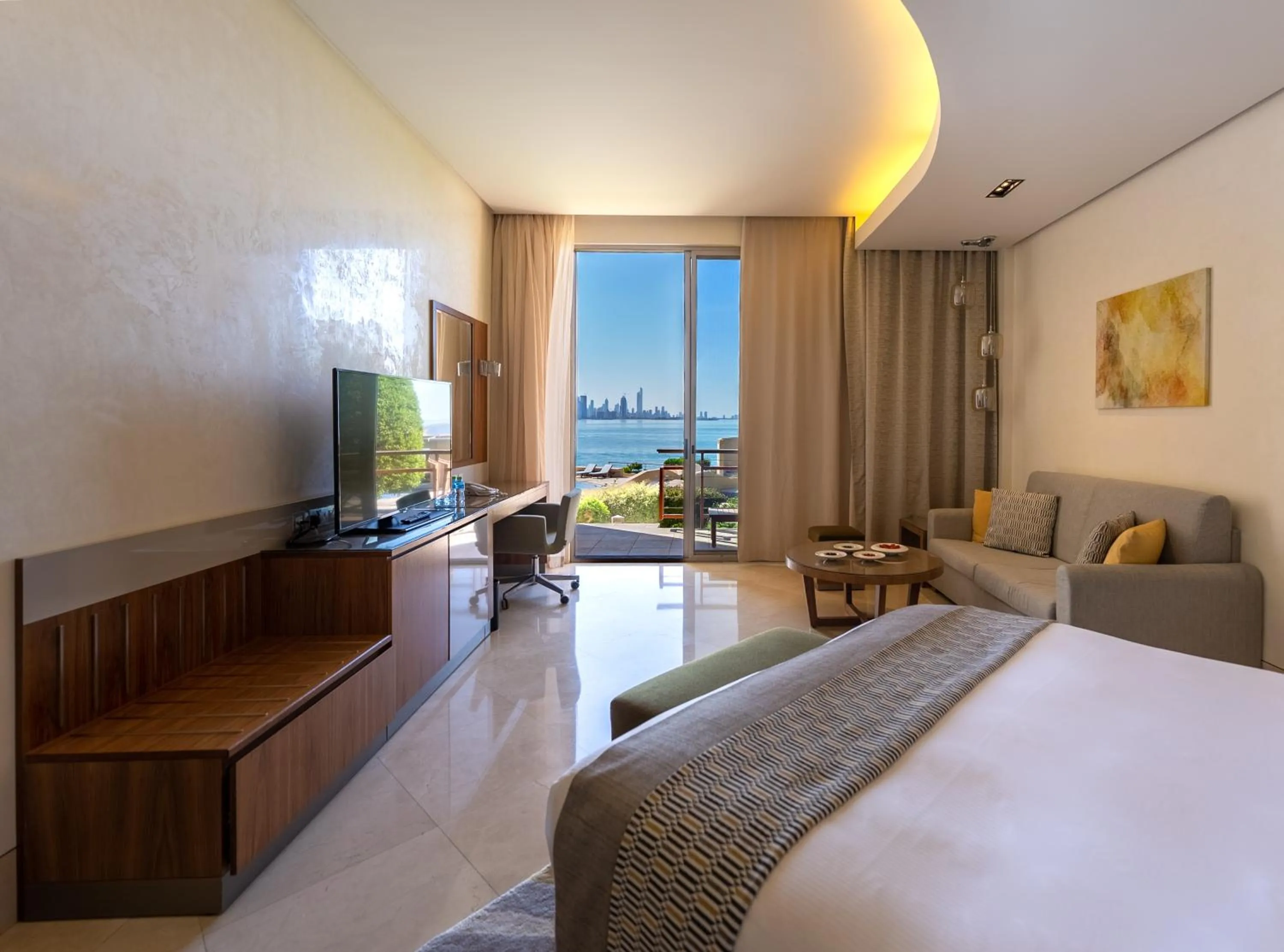 Deluxe Room With Pool Access in Marina Hotel
