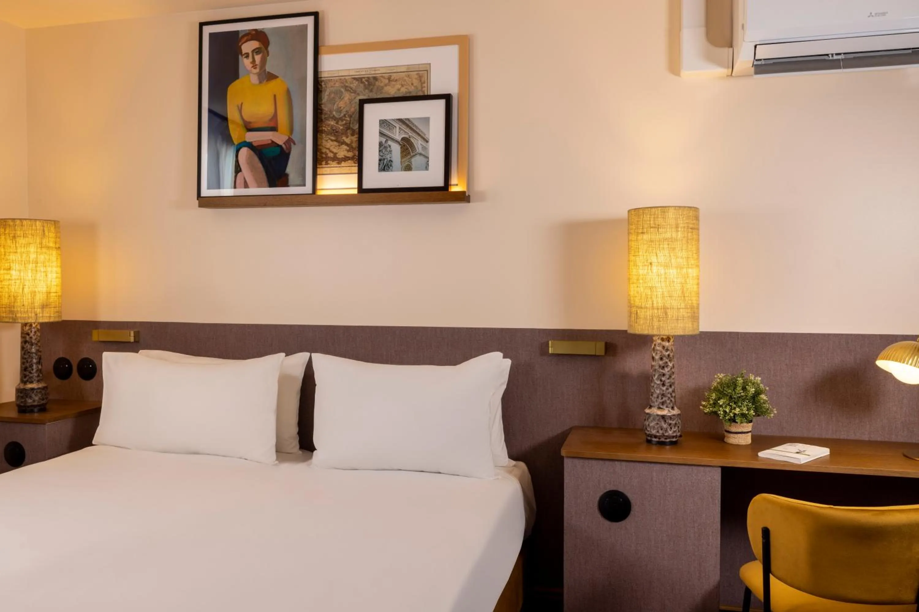 Superior Double Room in Hôtel Paris La Fayette