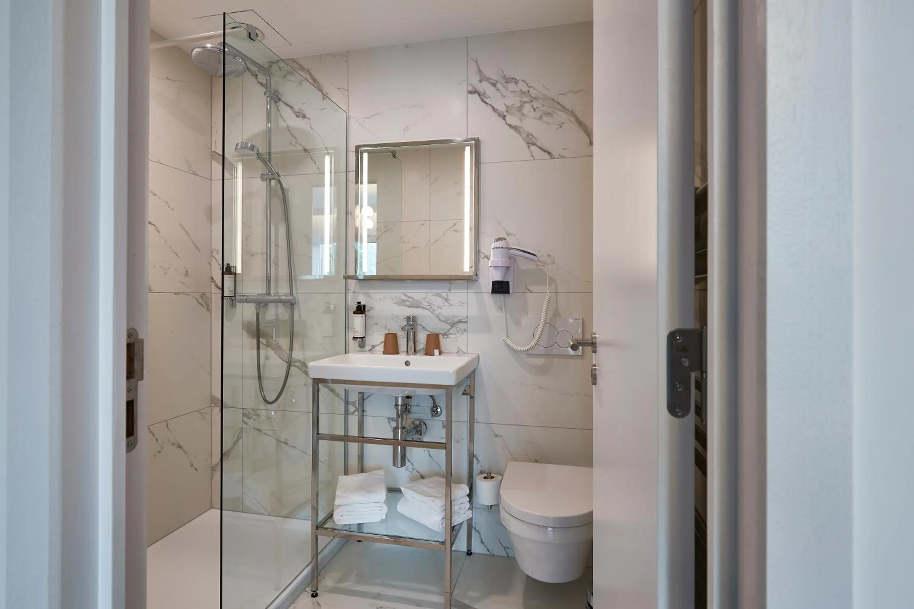 Superior Double or Twin Room in The Scott Hotel Brussels