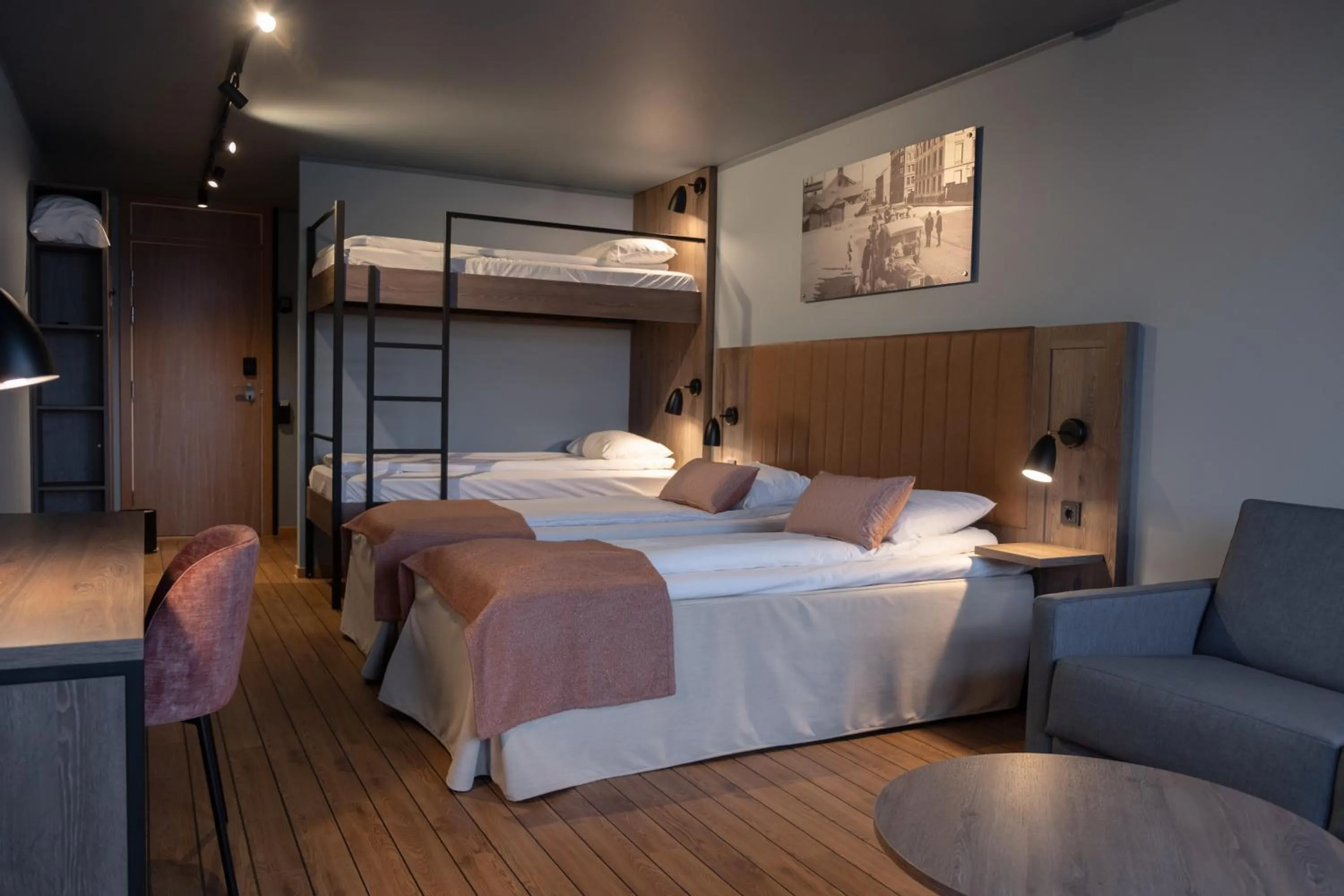 Family Room for 5 in Anker Hotel