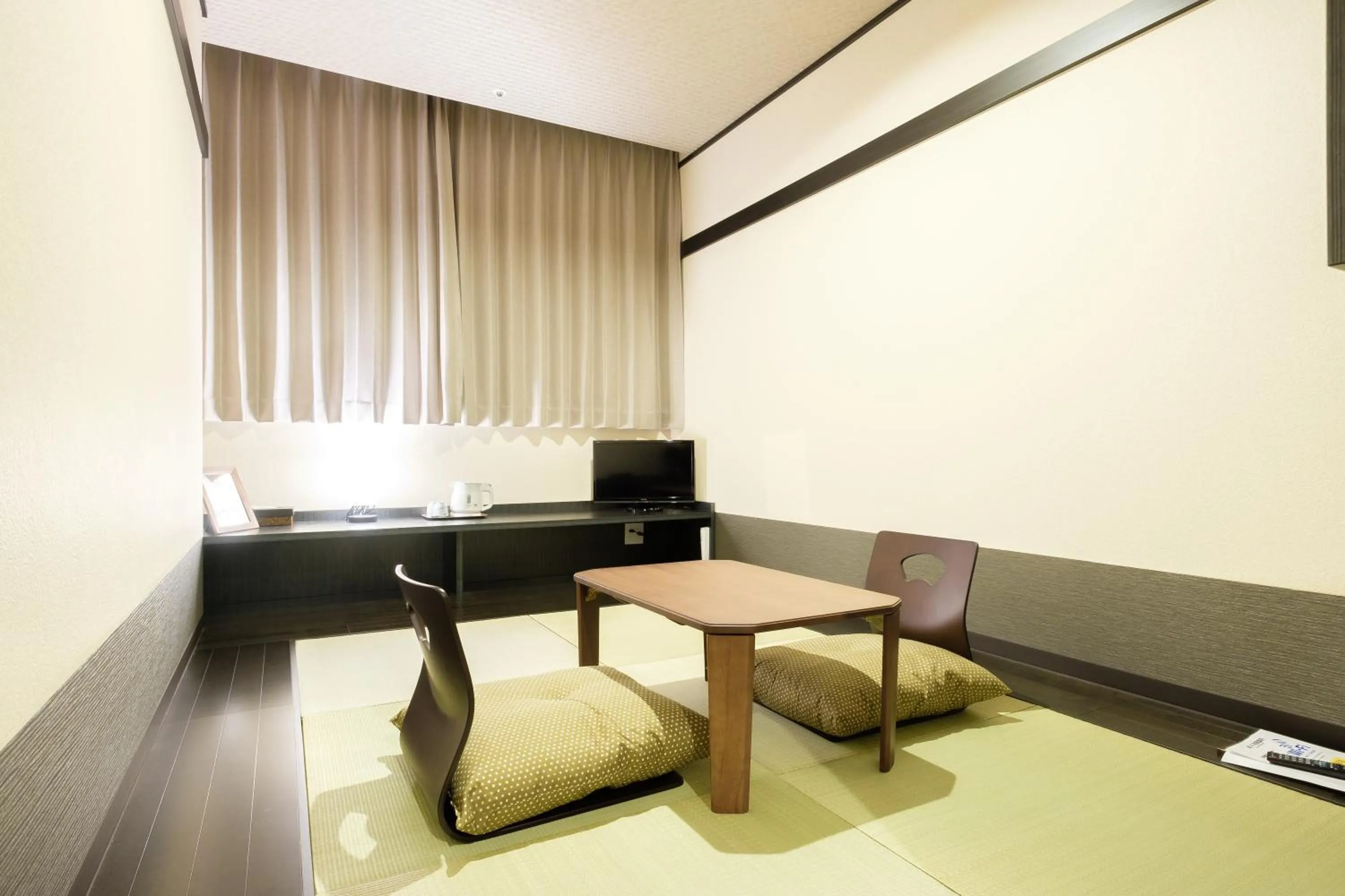 Japanese Style Room - single occupancy in The Premium Hotel In Rinku