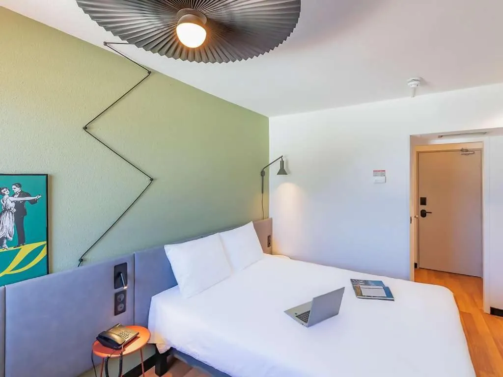 Superior Double Room in Hotel Ibis Coimbra Centro