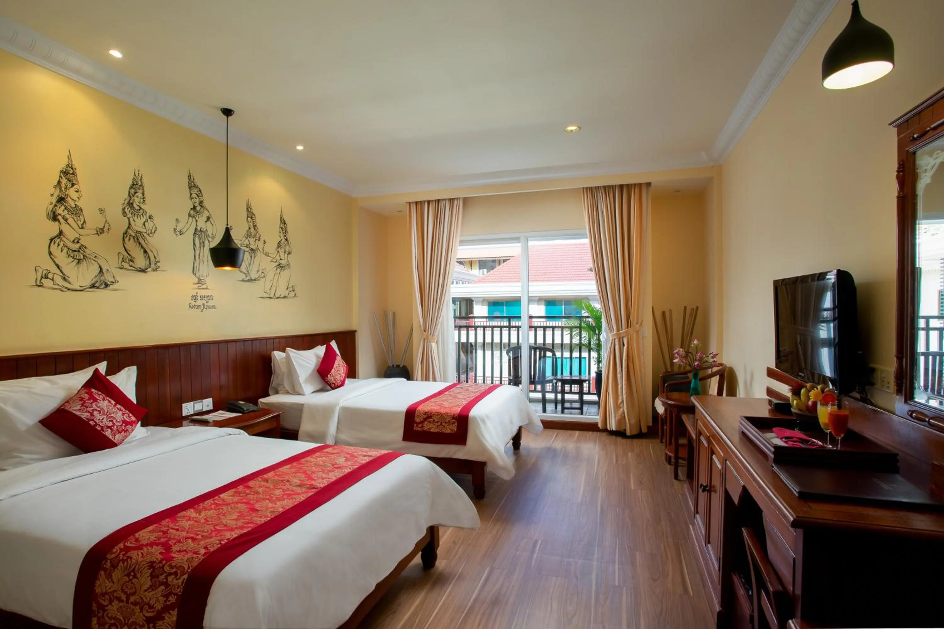 Deluxe Twin Room in Angkor Holiday Hotel