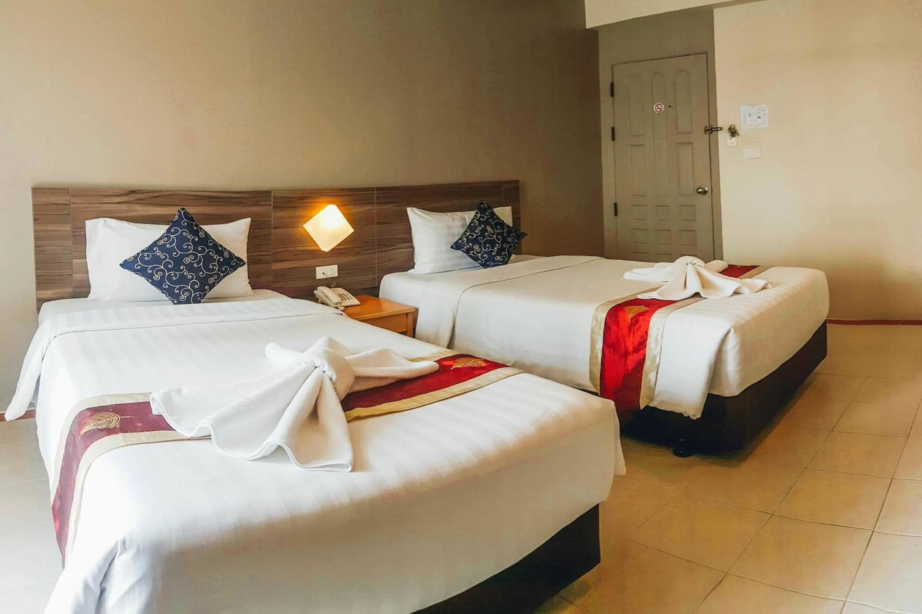 Deluxe Twin Room in Eastiny Inn Hotel