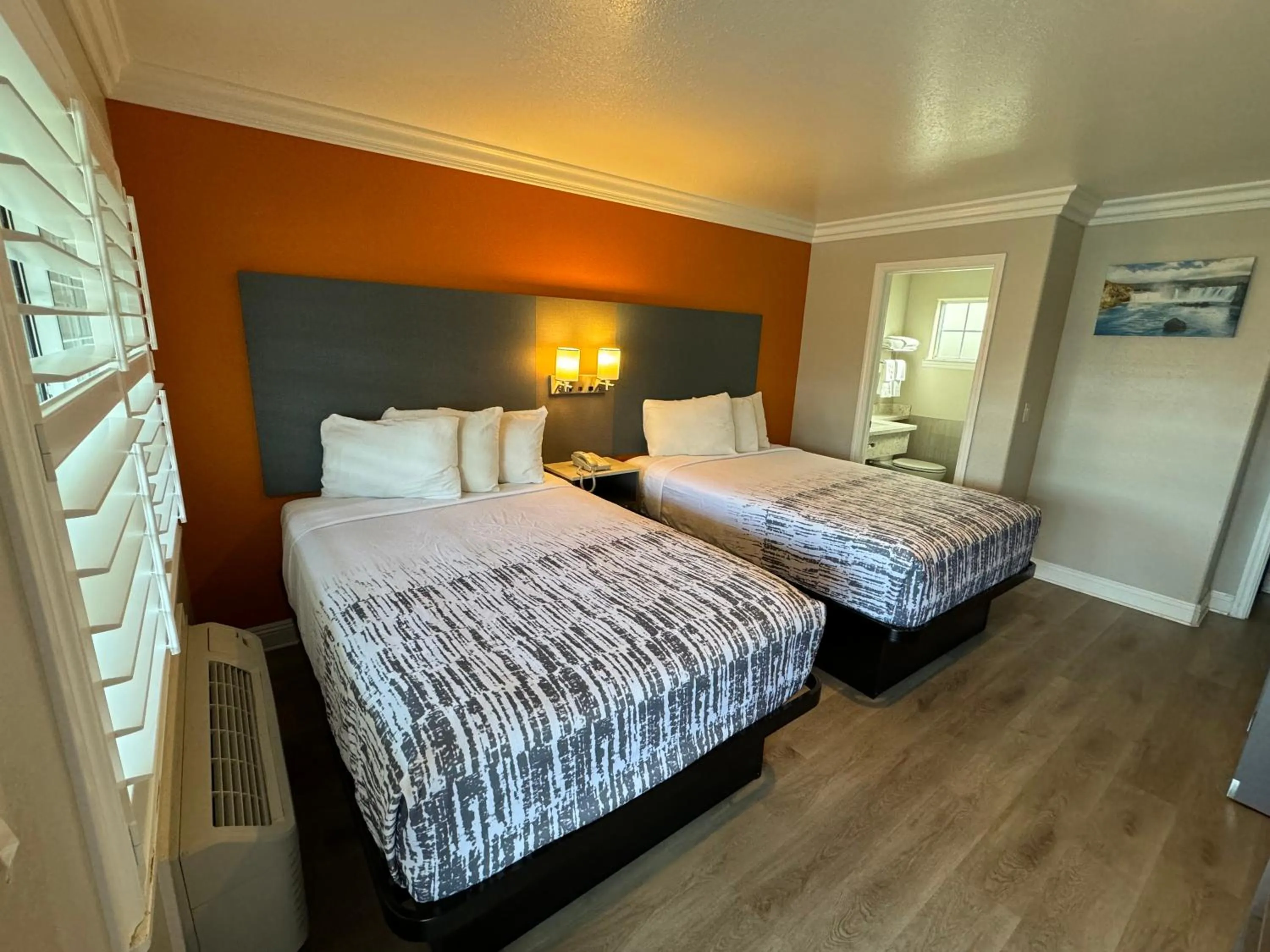 Standard 2 double beds in Padre Oaks