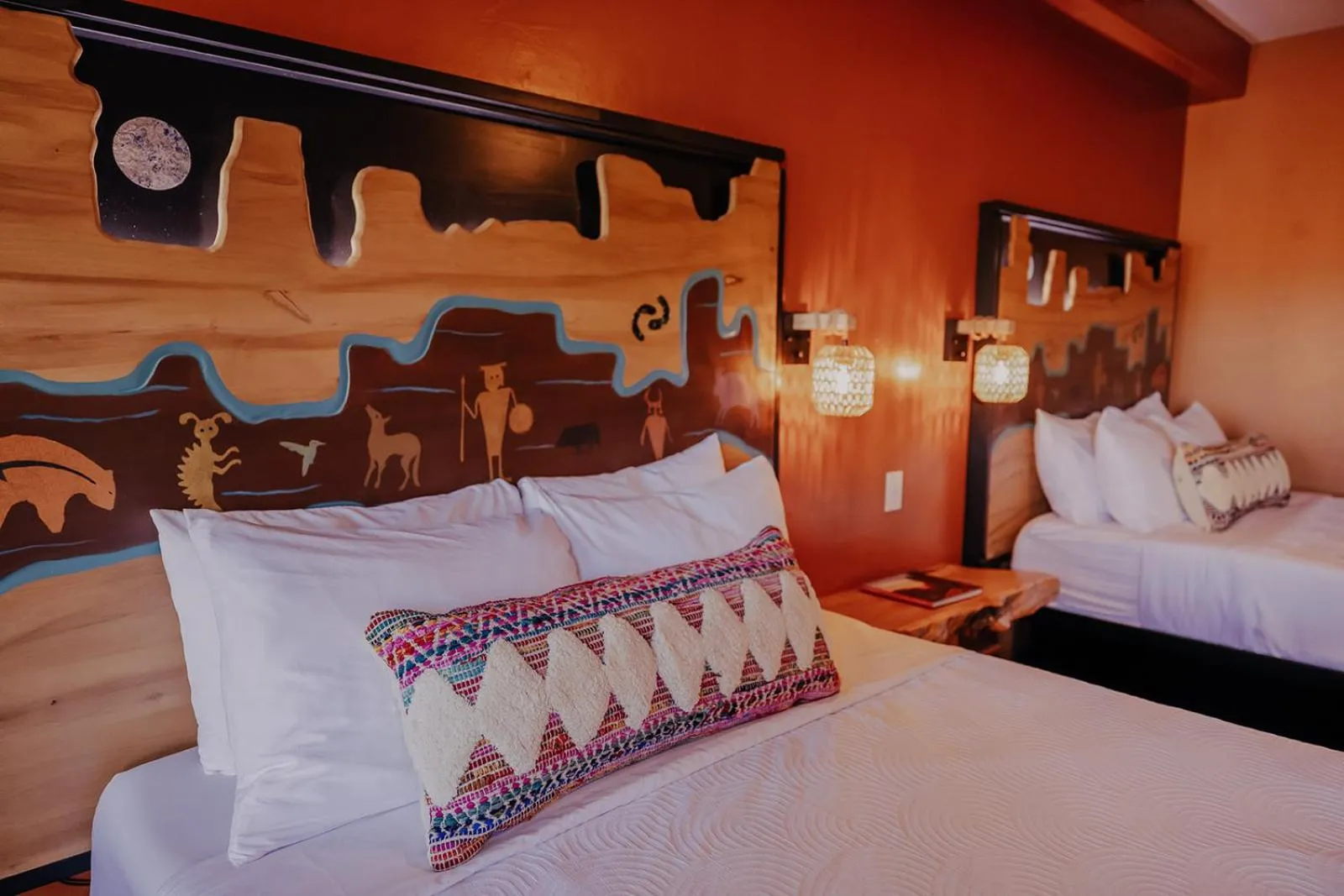 Serene Double Queen Fireplace in Southwest Inn at Sedona