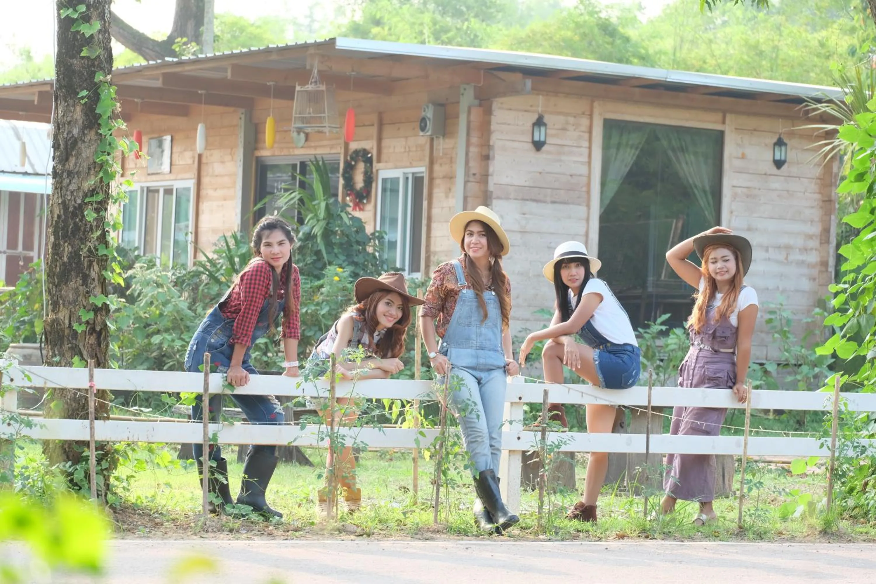 Mixed Dormitory Room in Saengcha Farm Resort