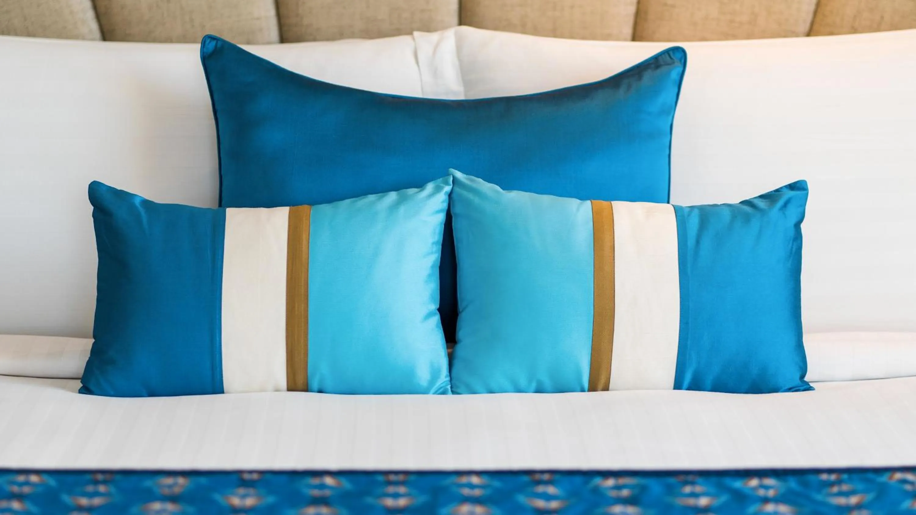 Classic King Room in InterContinental Marine Drive Mumbai by IHG