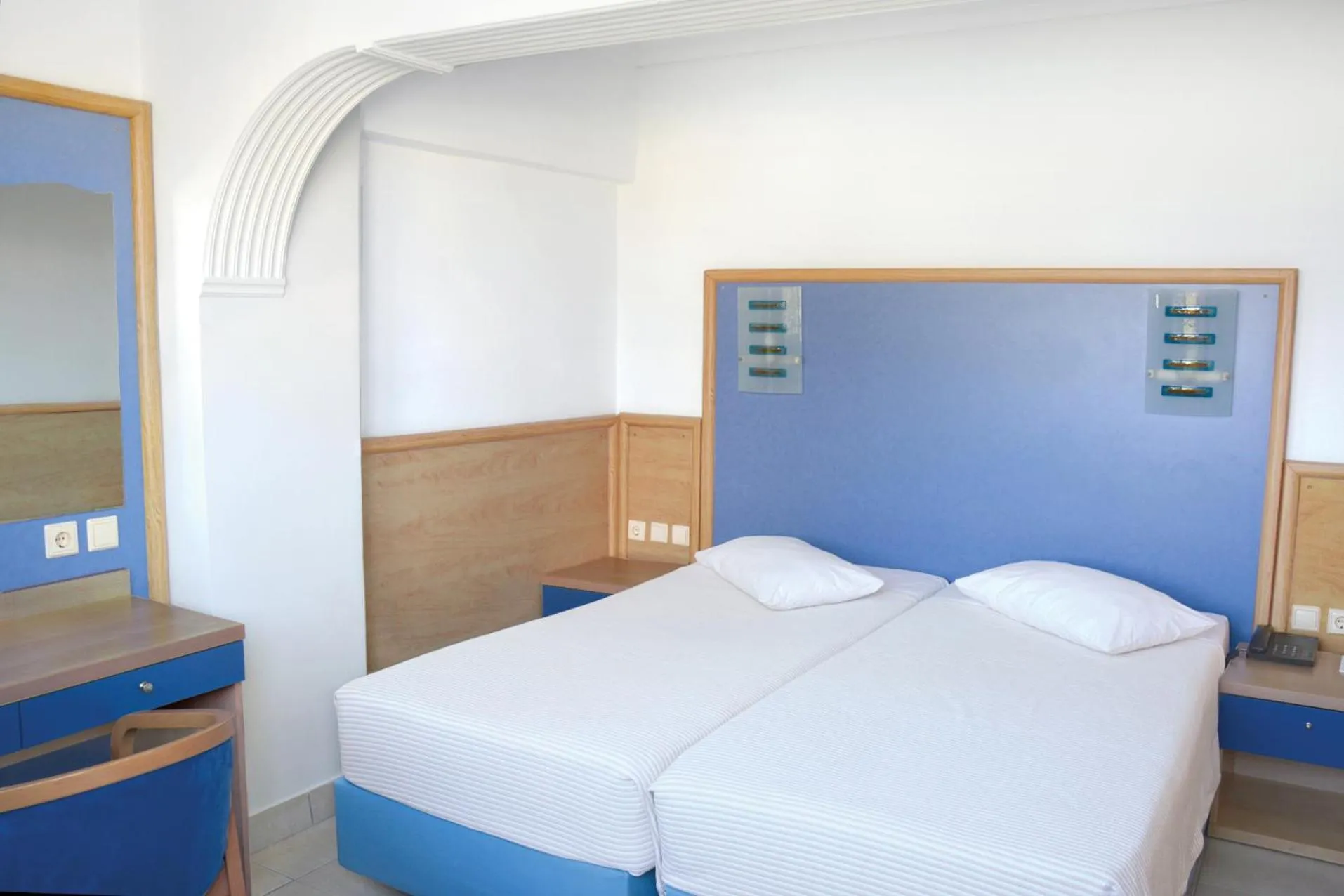 Family Room with Sea View in Atlantis Hotel