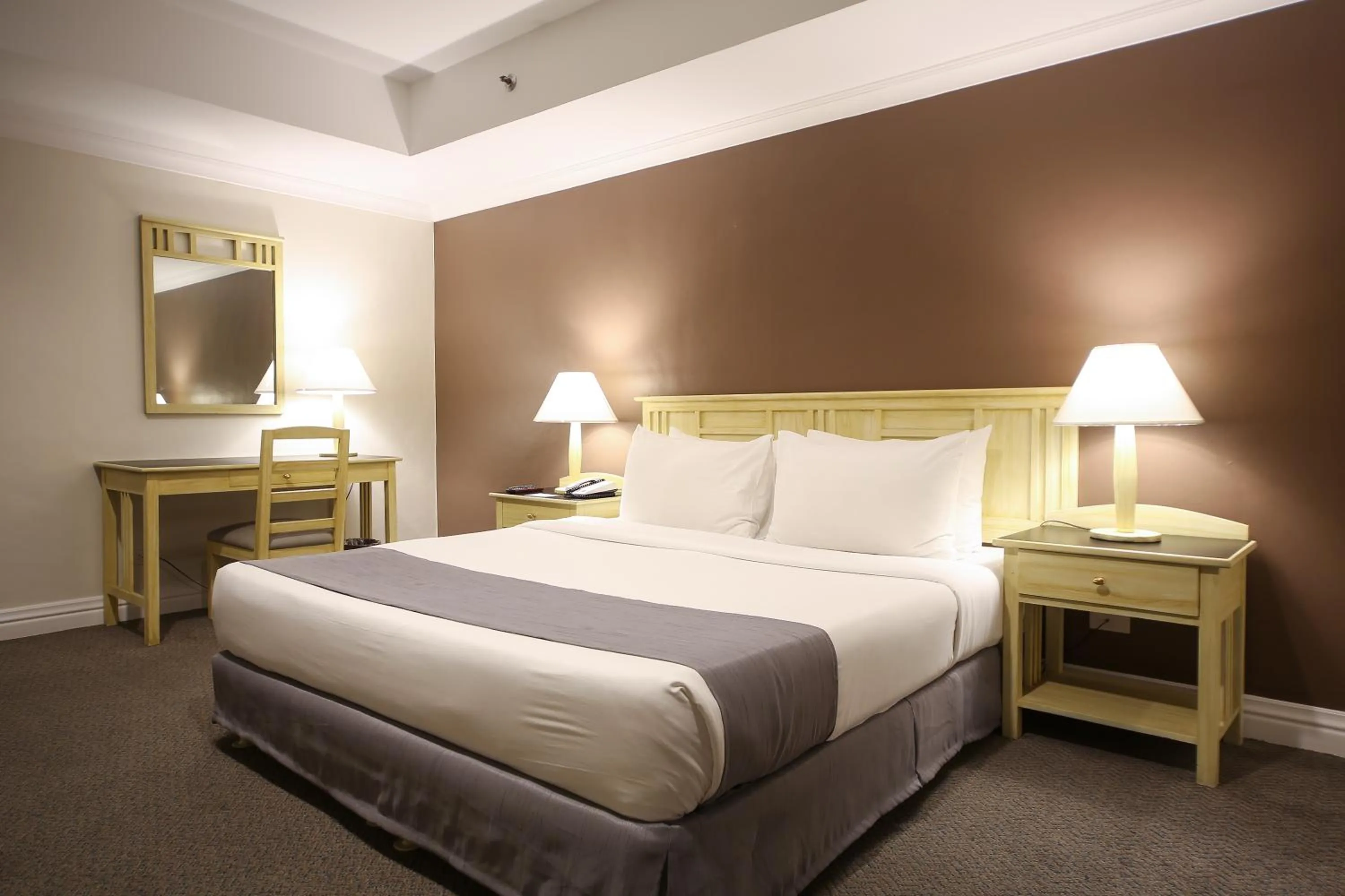 Three-Bedroom Suite in Infinity Tower Suites