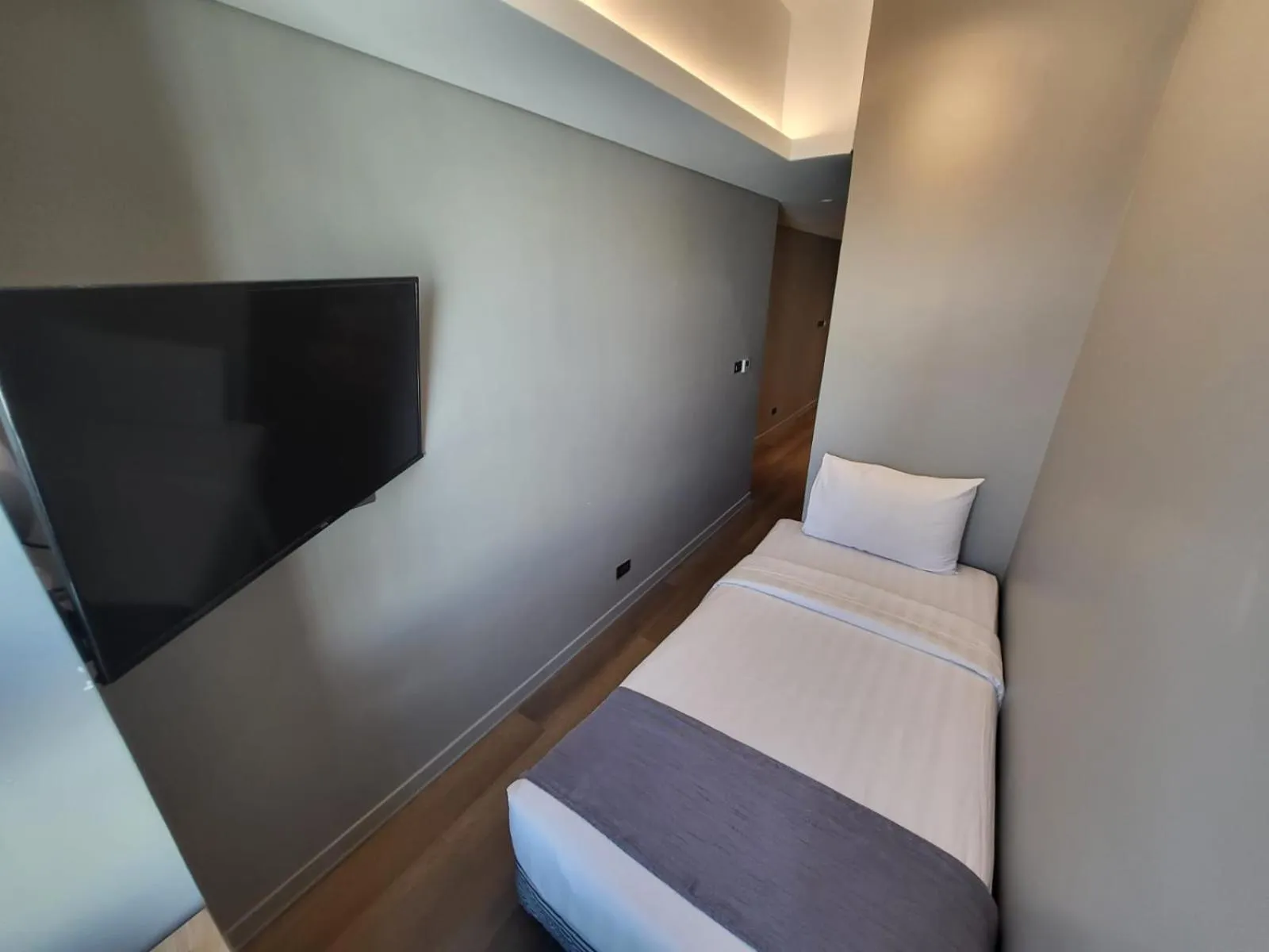 Standard Single Room in Infinity Tower Suites