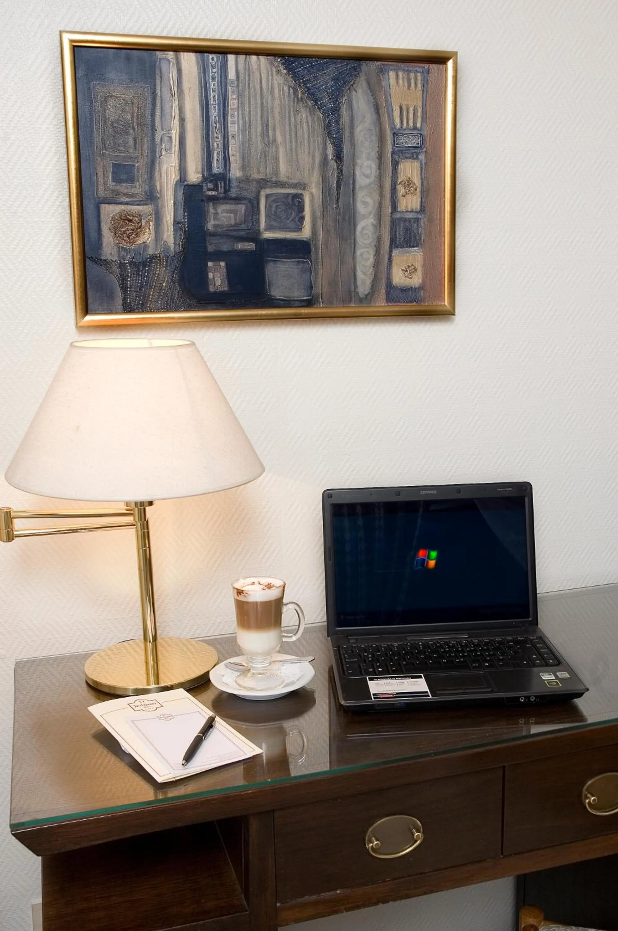 Standard Queen Room in Hotel Dolmen