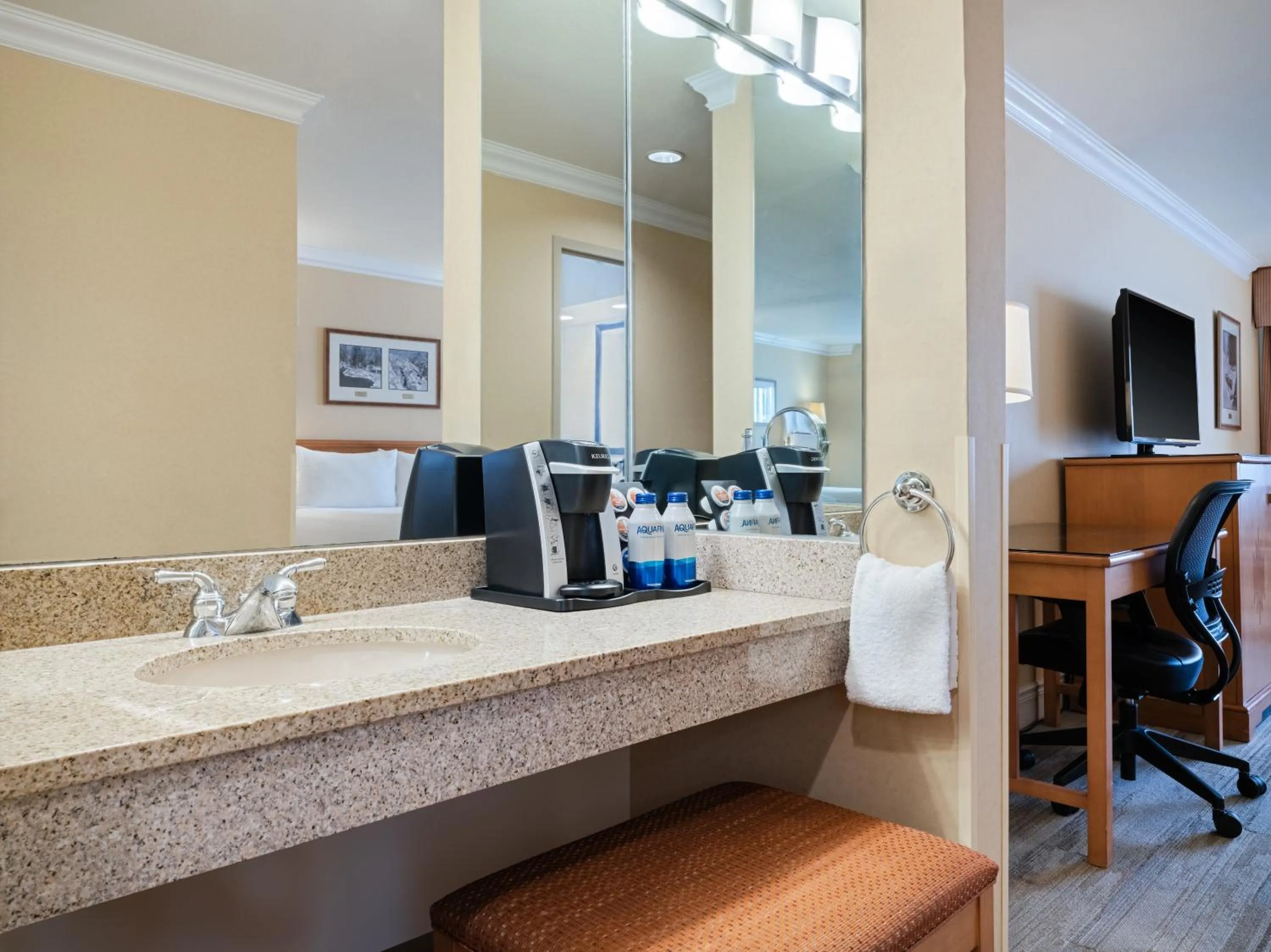 Premium Room in Holiday Inn Resort The Squire at Grand Canyon by IHG