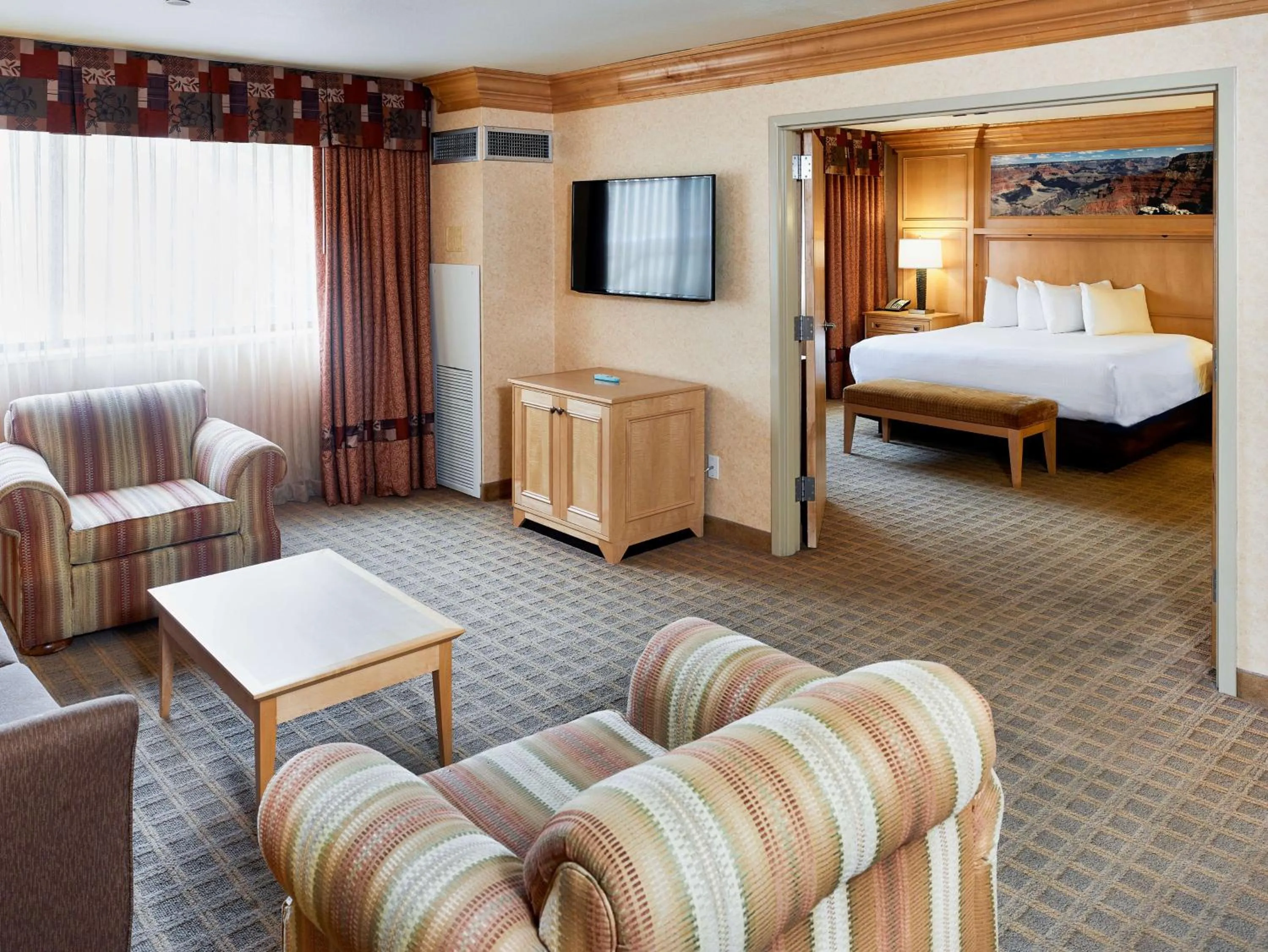 King Suite with Sofa Bed - Non-Smoking in Holiday Inn Resort The Squire at Grand Canyon by IHG