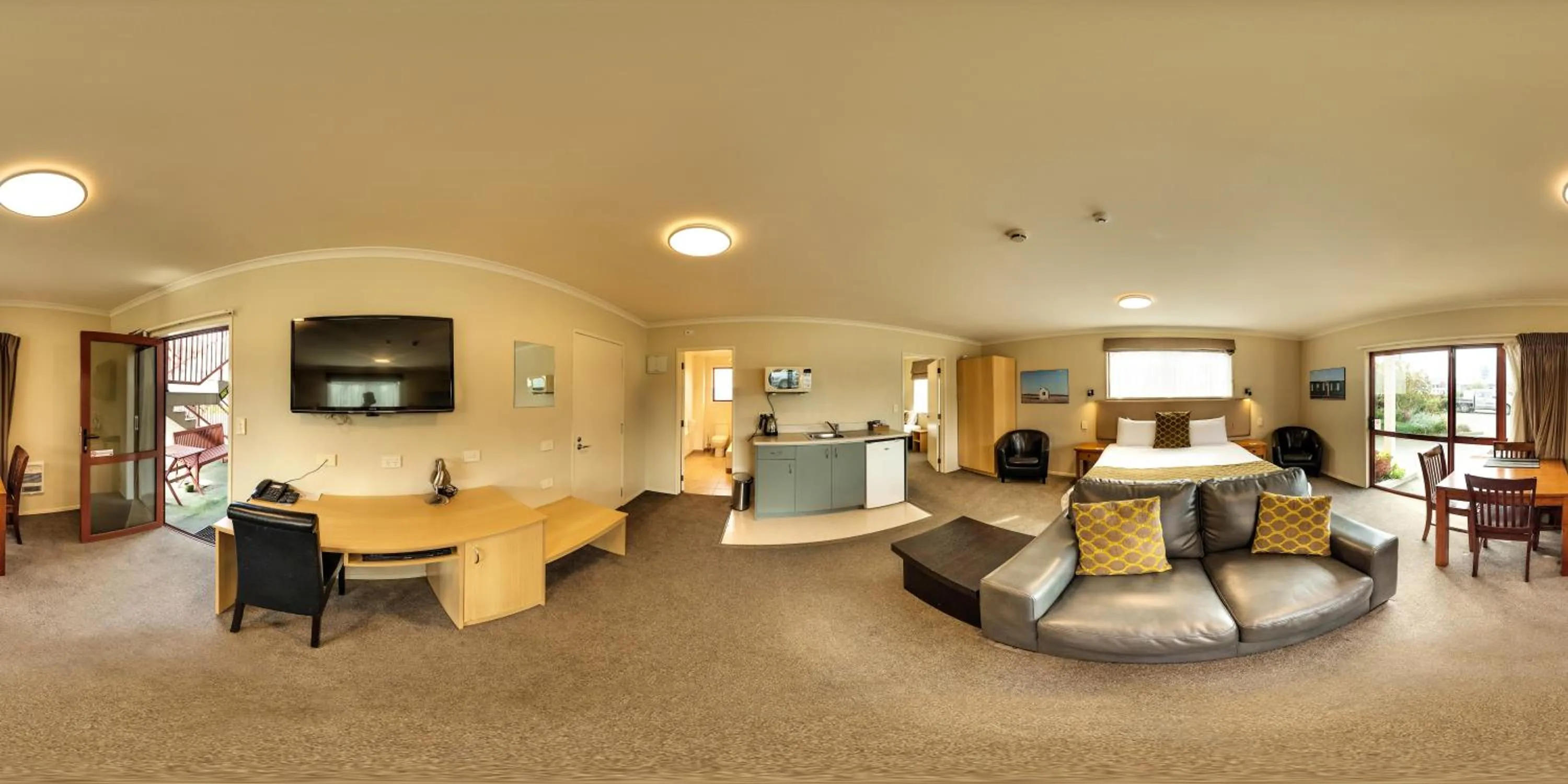 One-Bedroom Apartment in 555 Motel Dunedin