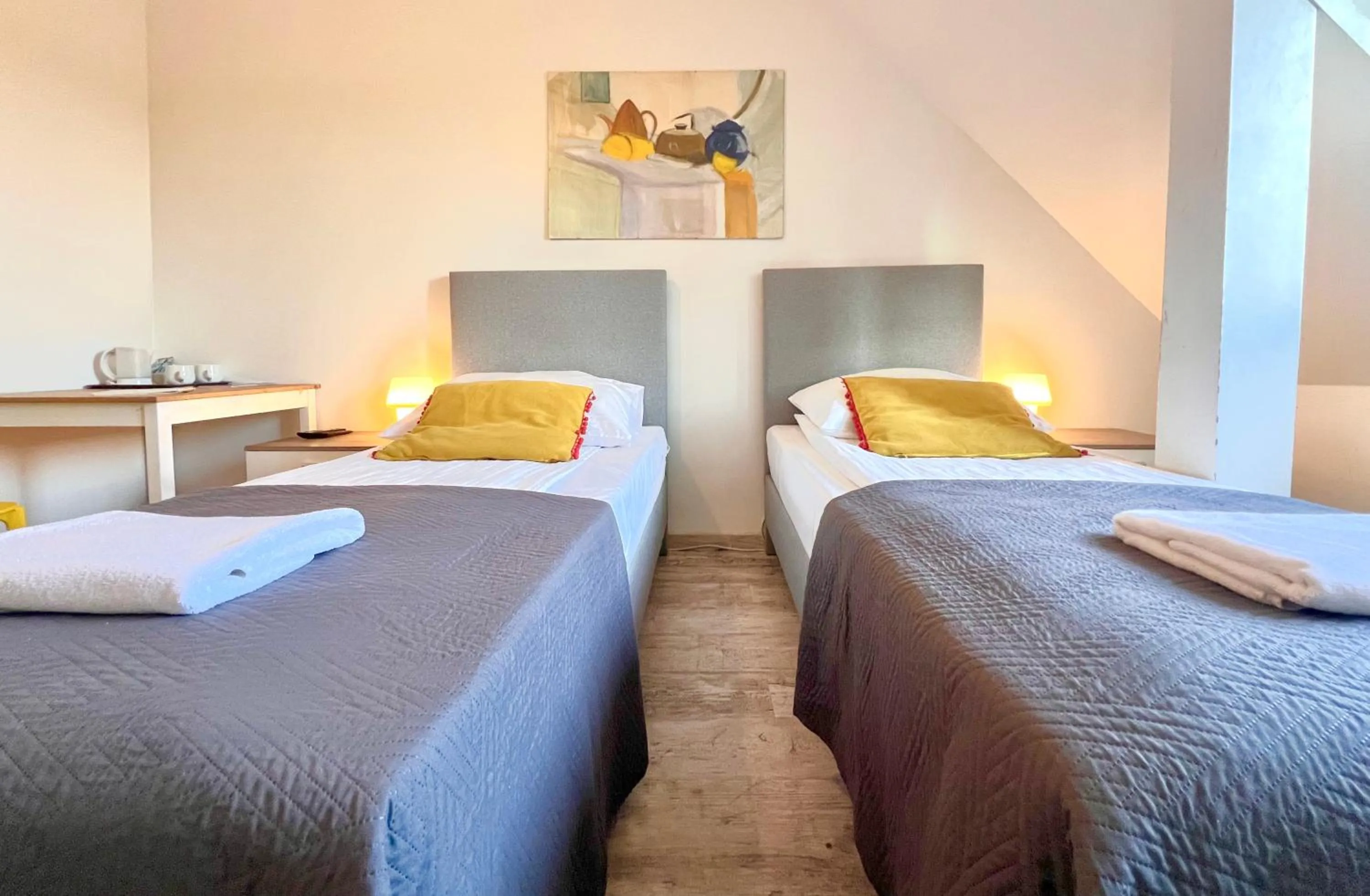 Twin Room with Shared Bathroom in Oki Doki OLD TOWN