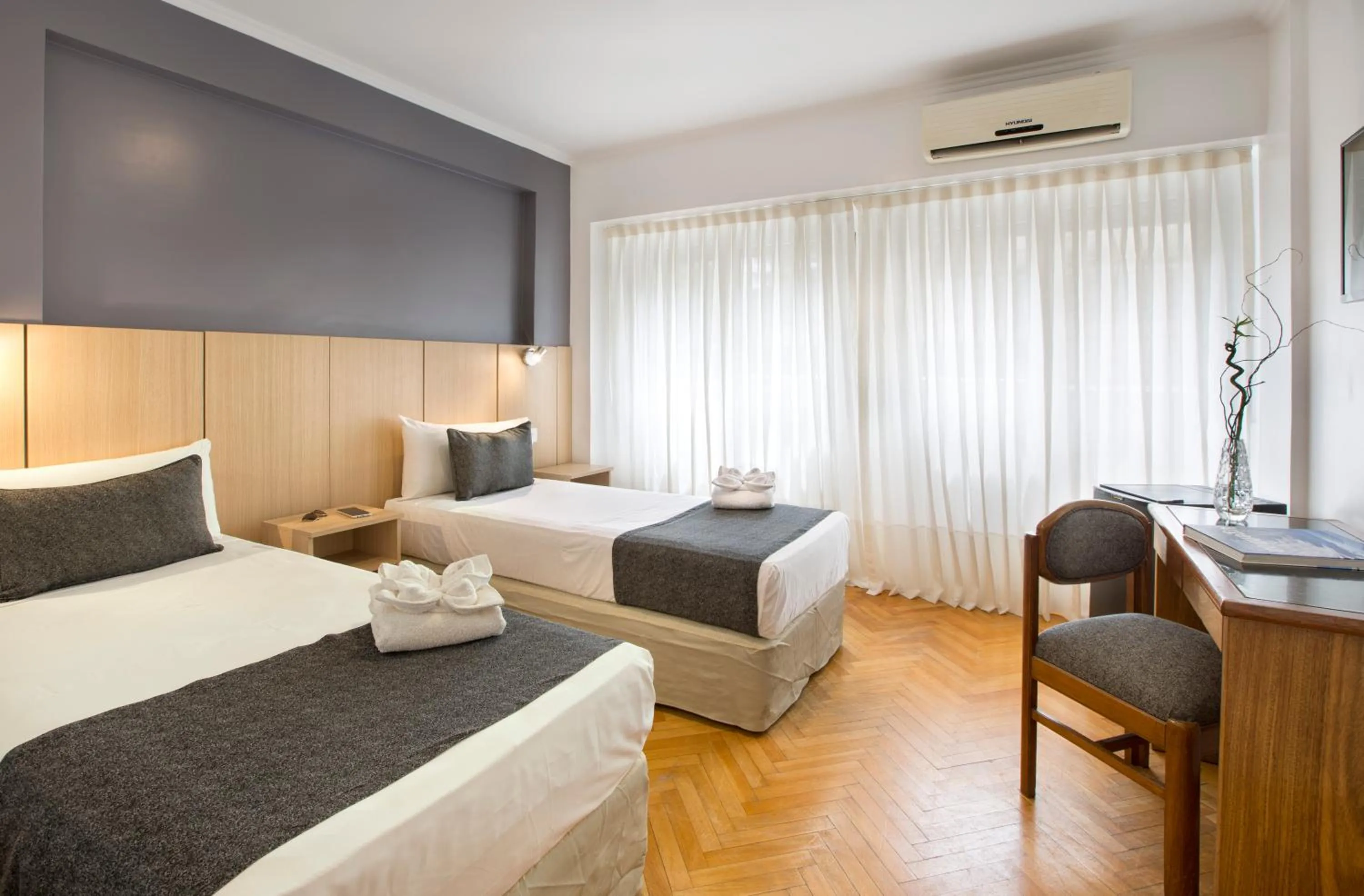 Twin Room in Hotel Sheltown