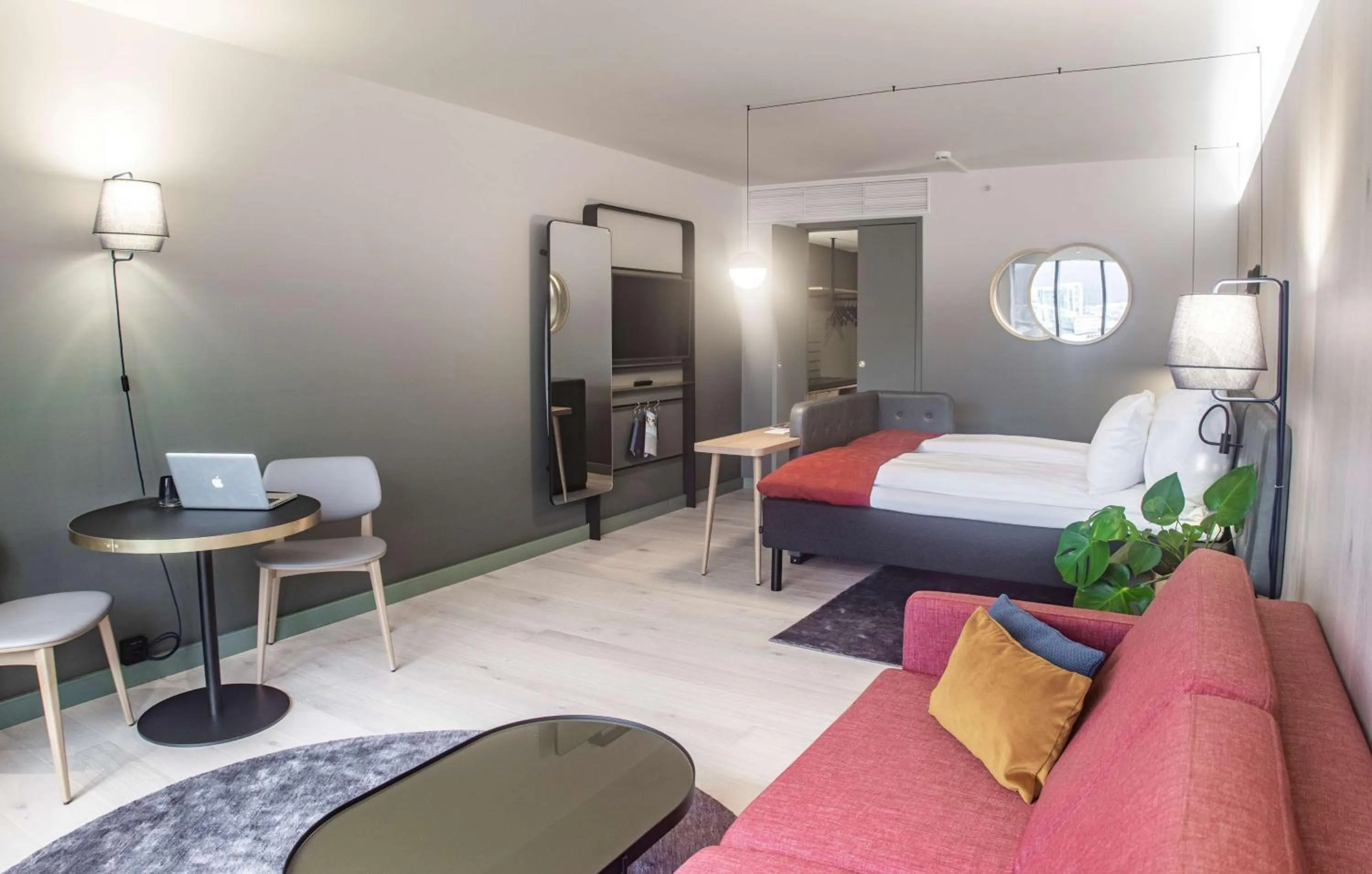 Deluxe Double Room with Park View in Hotel Norge by Scandic