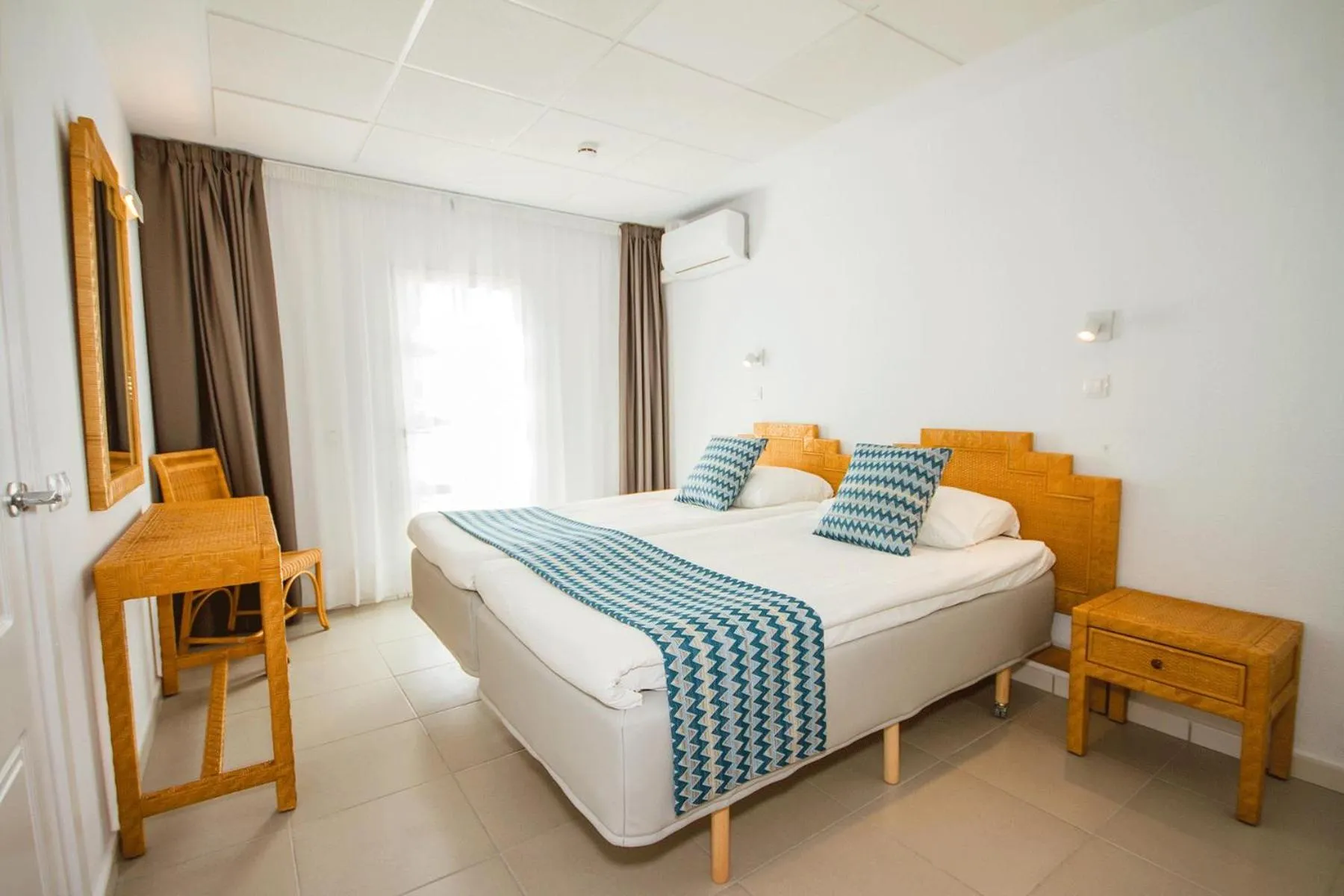 Superior Apartment with Bath Tub (+18) - single occupancy in Servatur Terrazamar Sun Suite