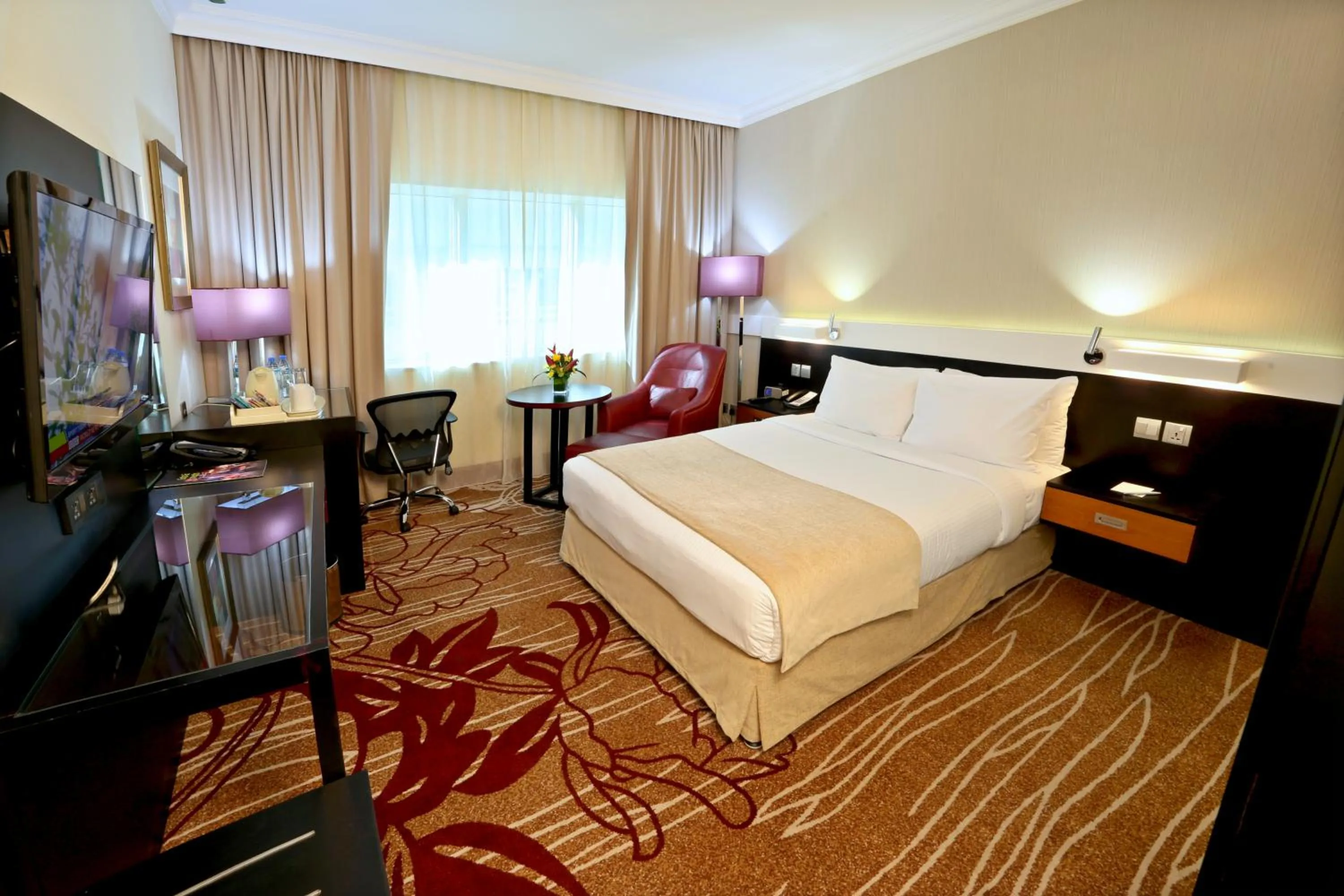 Executive Queen Room with 20% off F&B - single occupancy in Vision Imperial Hotel Formerly Excelsior Hotel Downtown