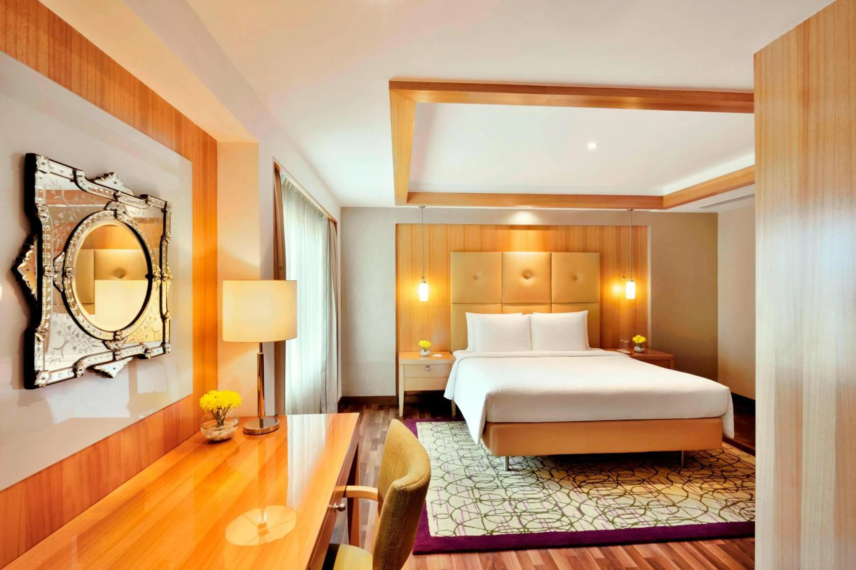 Club Room With Access to Club Lounge - single occupancy in Courtyard by Marriott Chennai