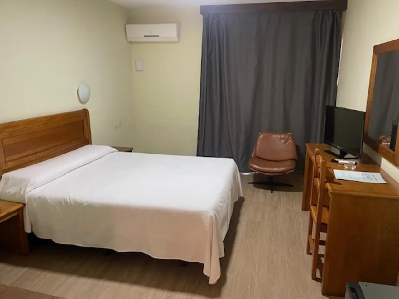 Single Room in Hotel Anfora