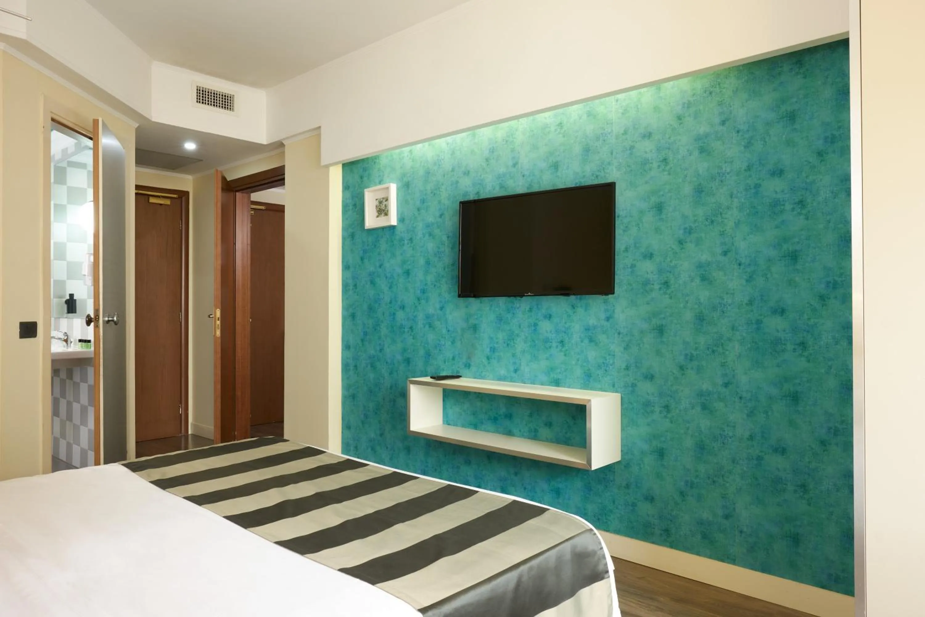 Standard Queen Room in Hotel Roma Tor Vergata