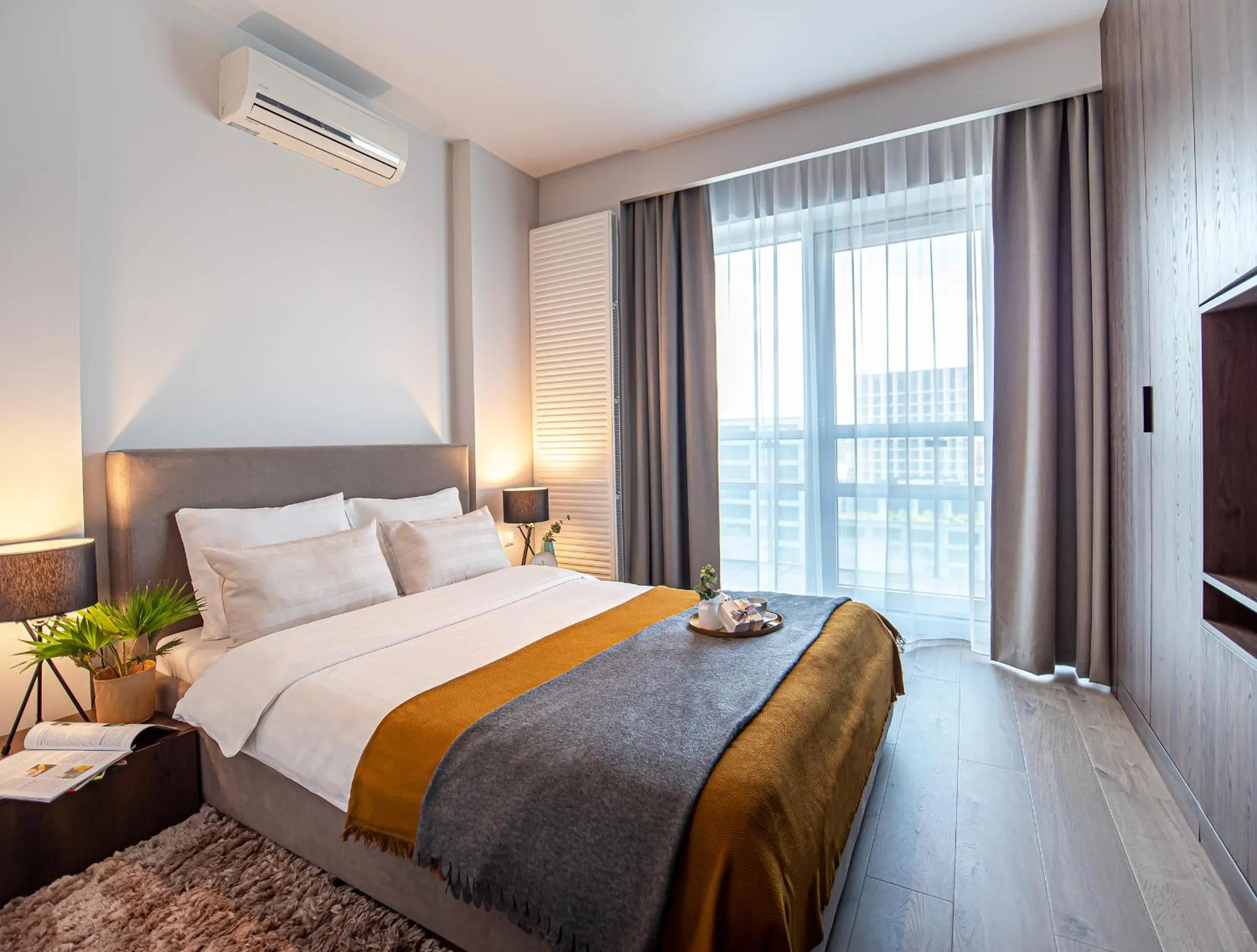 Deluxe Suite in Platinum Residence