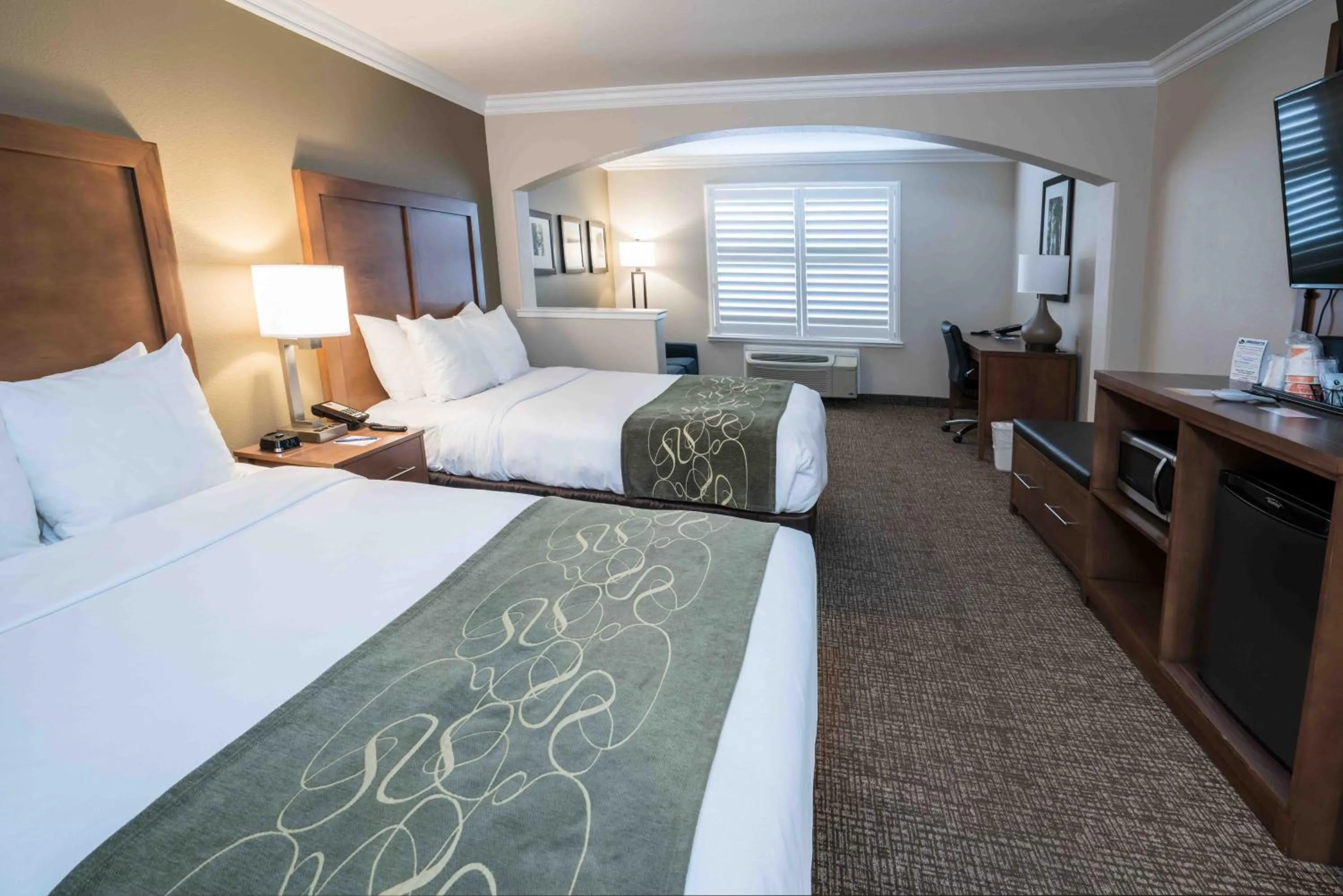 Double Suite - Non-Smoking in Comfort Suites Fresno River Park