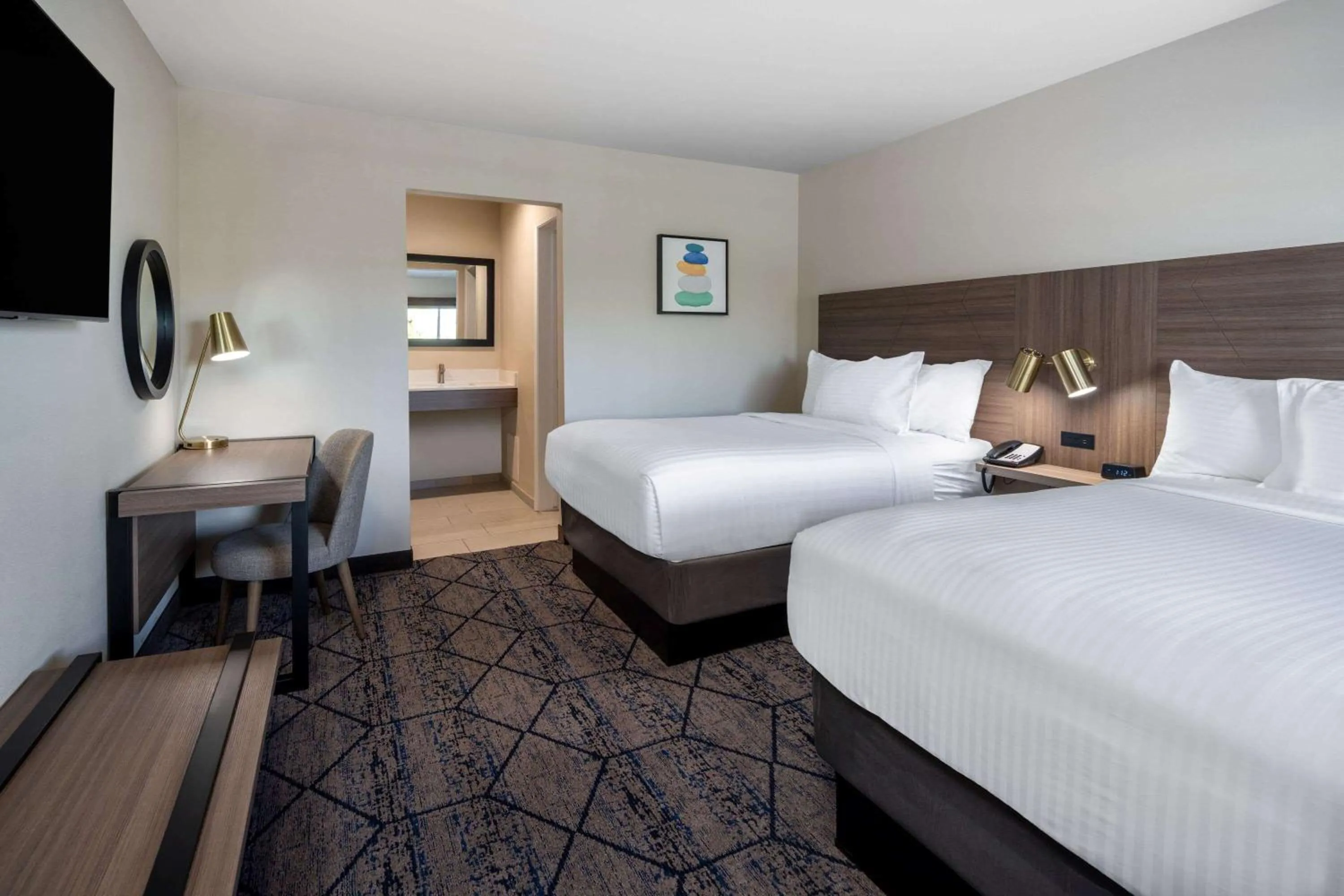 Deluxe Double Room with Two Double Beds - Non-Smoking in Ramada by Wyndham Modesto Yosemite Area