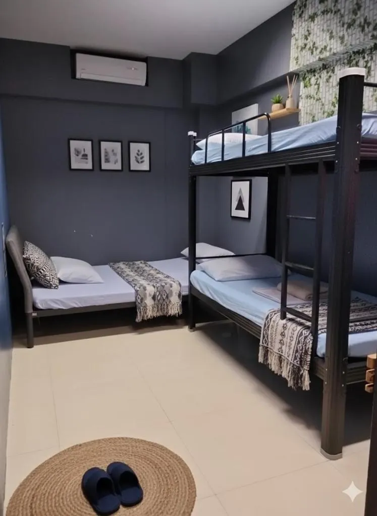 Standard Quadruple Room in Mactan-Cebu Airport Budget Hotel