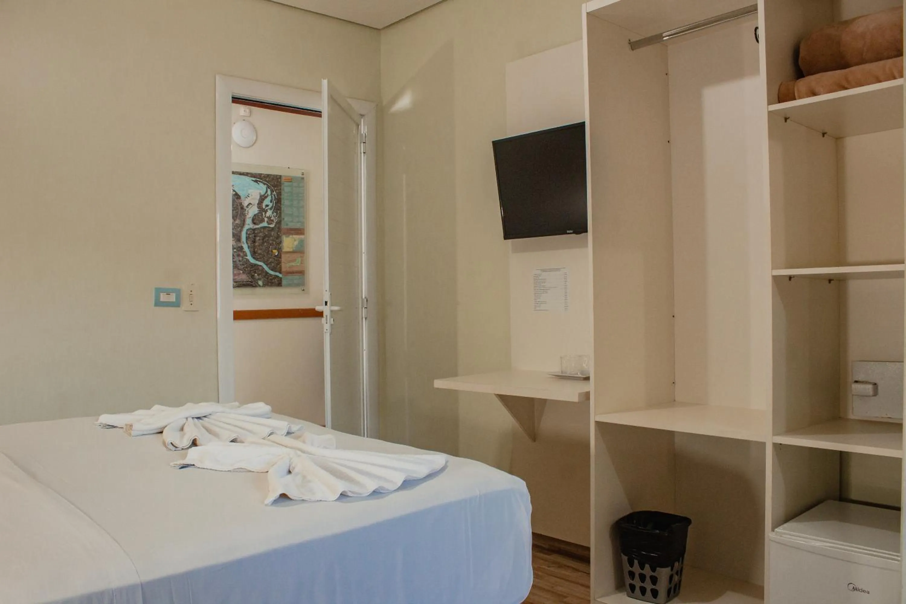 Quarto Duplo Standard (Bloco 02) in Hotel e Pousada Caroline