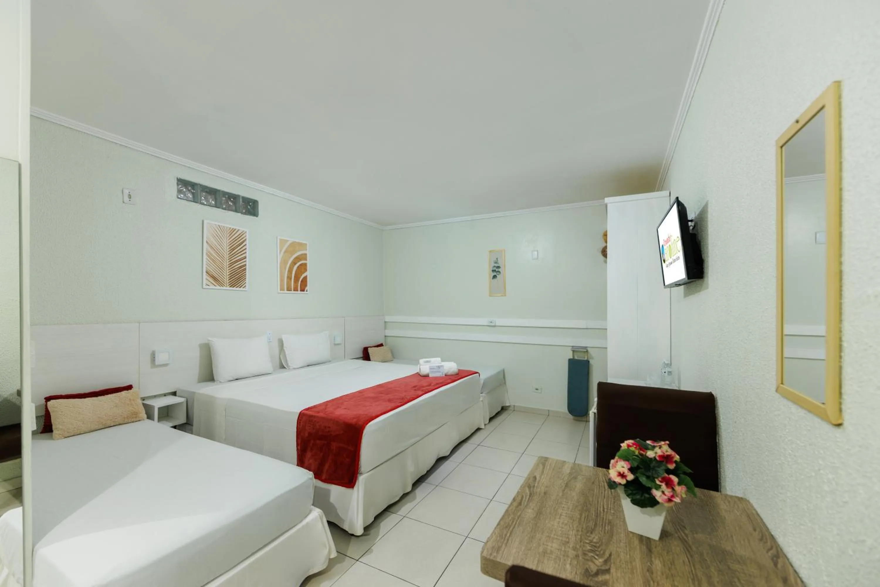 Quarto Quíntuplo Luxo (Bloco 01) in Hotel e Pousada Caroline