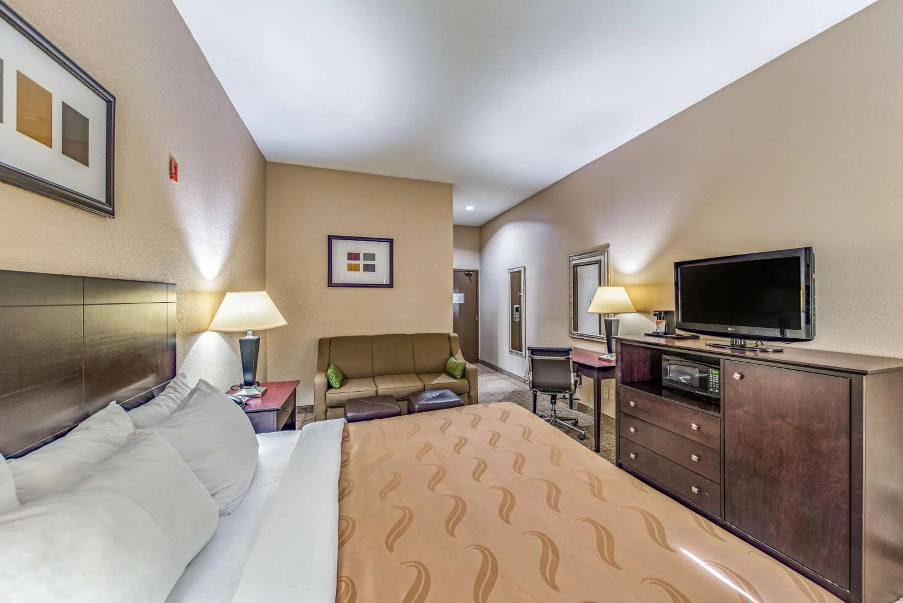 King Room - Non-Smoking in Quality Inn West Plano - Dallas