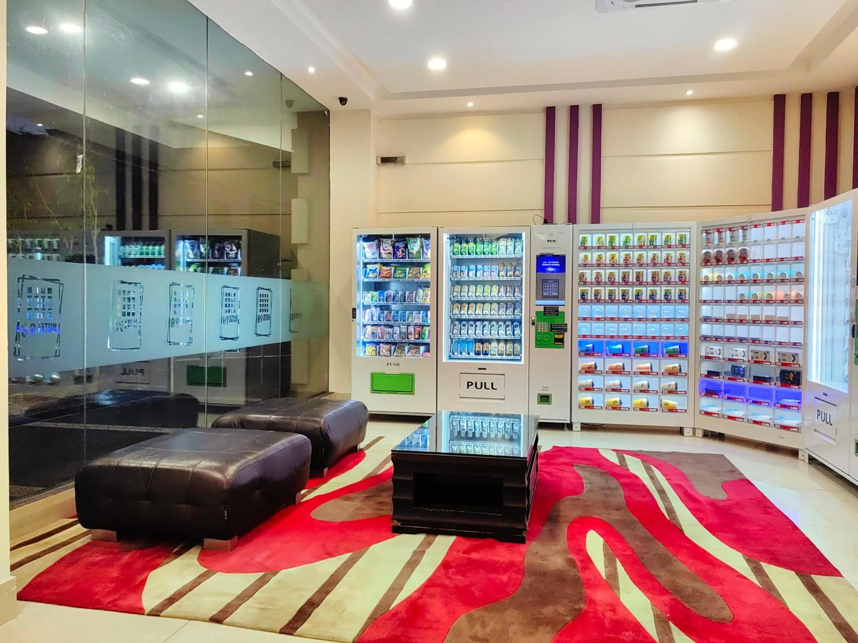 Deluxe Twin Room (No Window) in Hotel 98