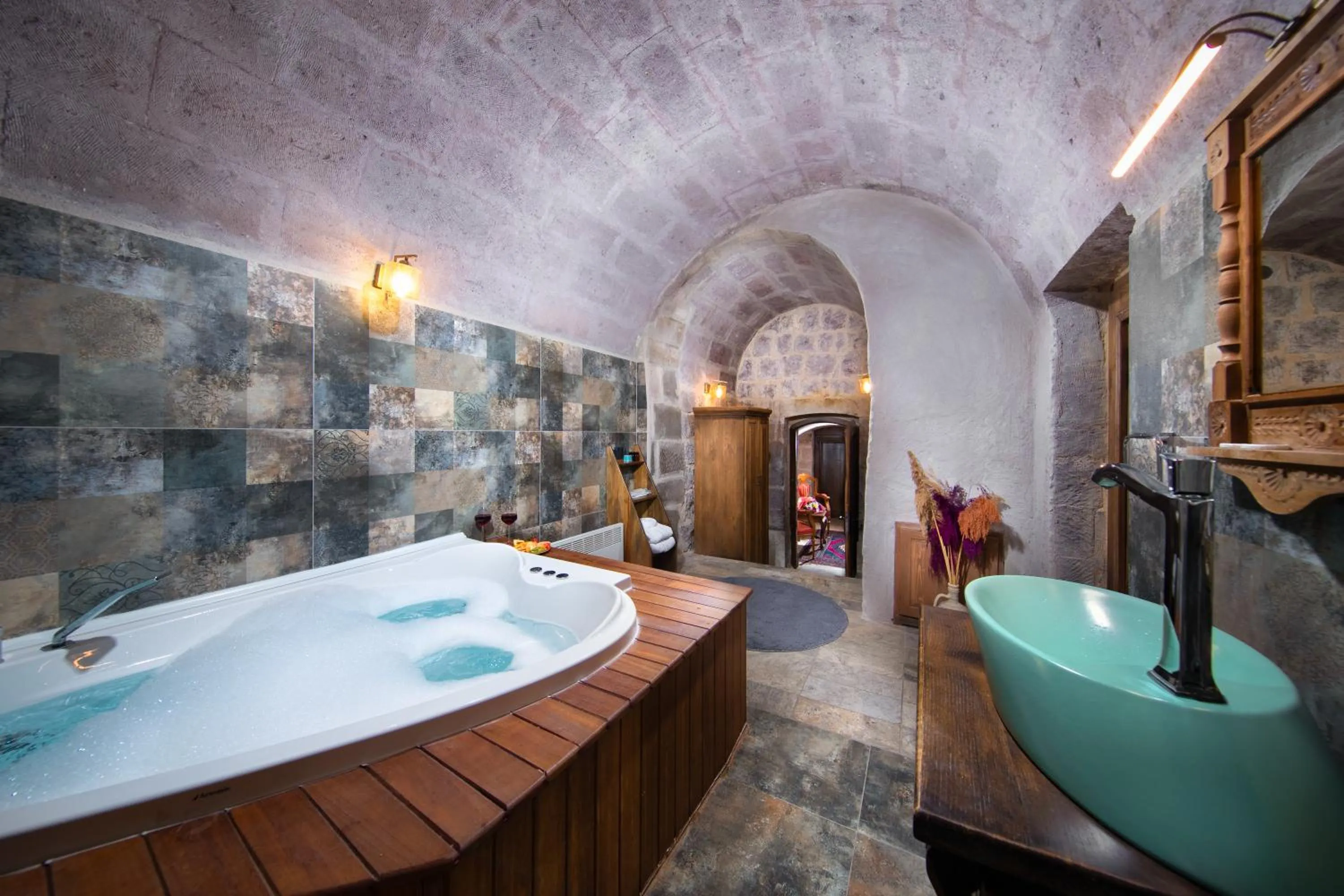 Underground Cave Rooms With Jaccuzi  in Vigor Cappadocia - Special Class