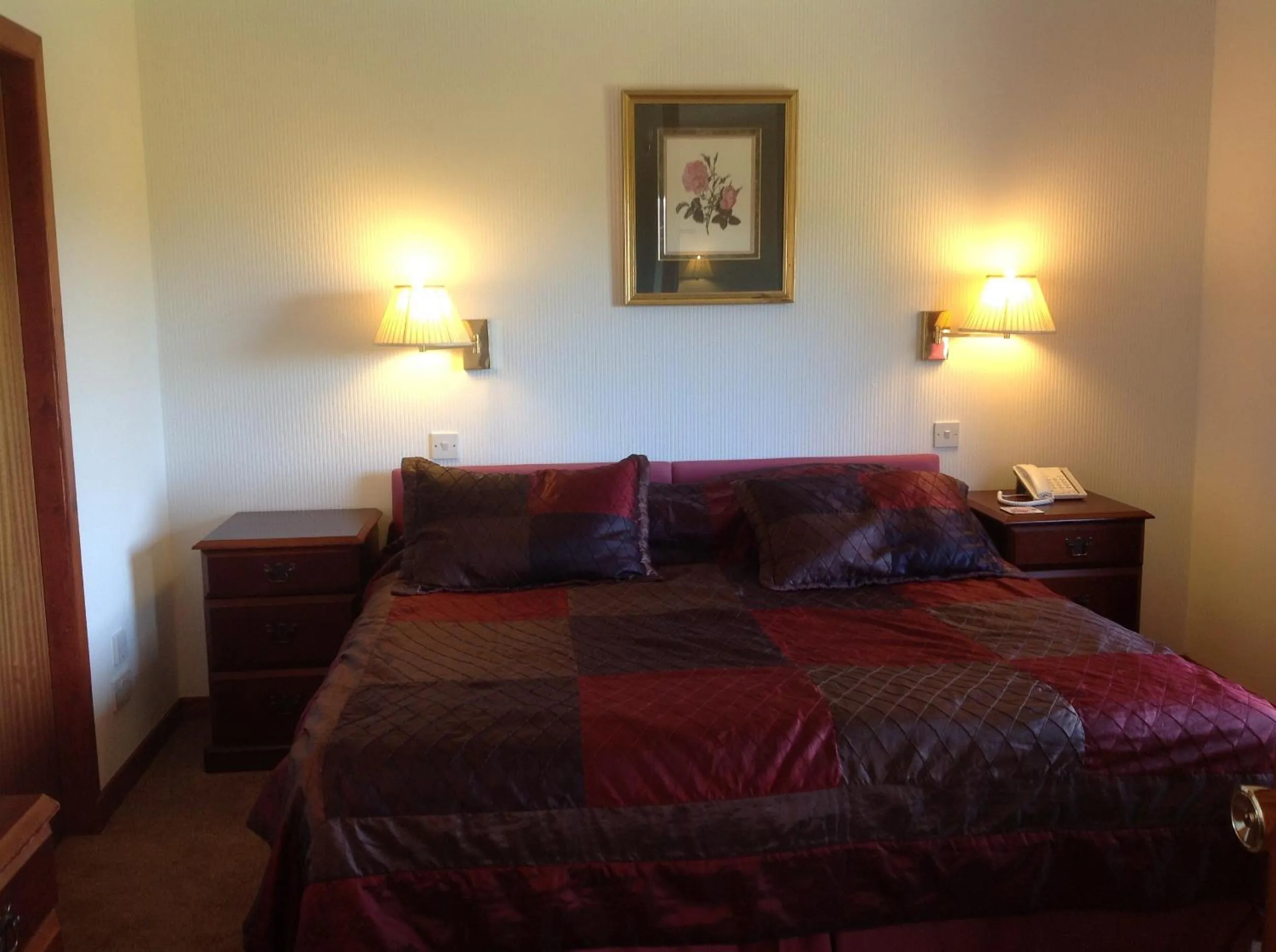 Double or Twin Room with Sea View - single occupancy in Gairloch Highland Lodge