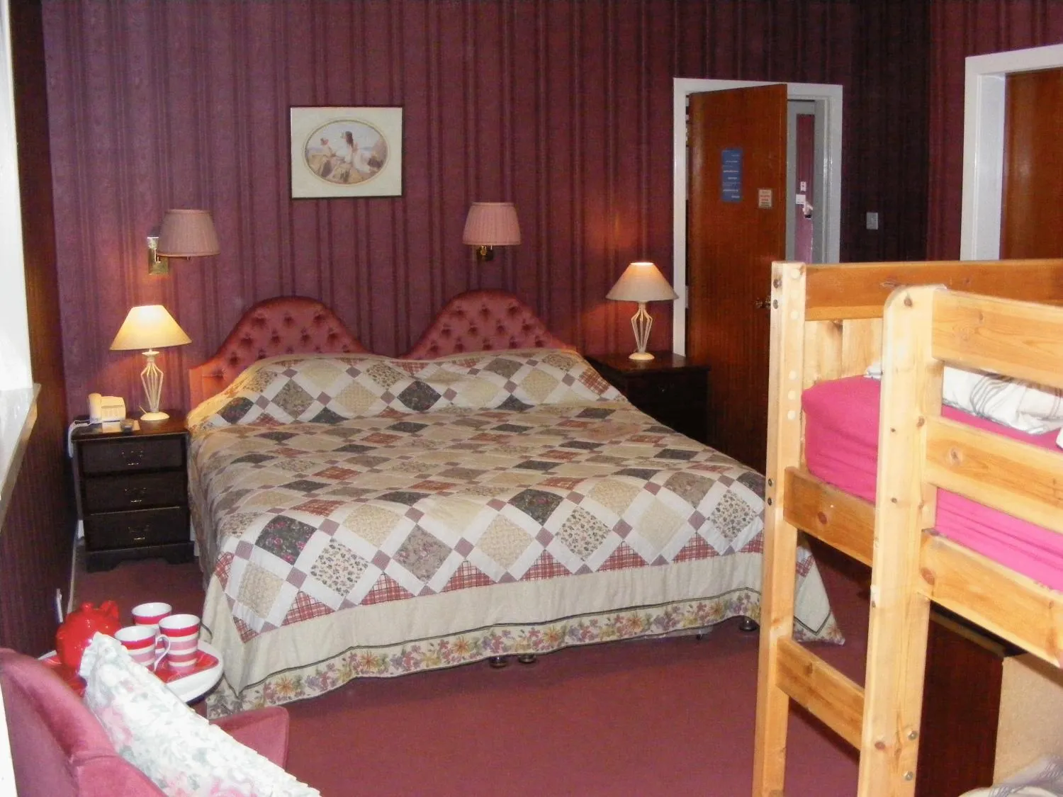 Family Room (2 Adults + 2 Children) in Gairloch Highland Lodge
