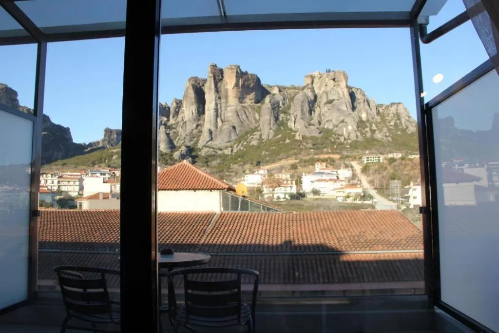 Double or Twin Room with Mountain View in Alexiou Hotel