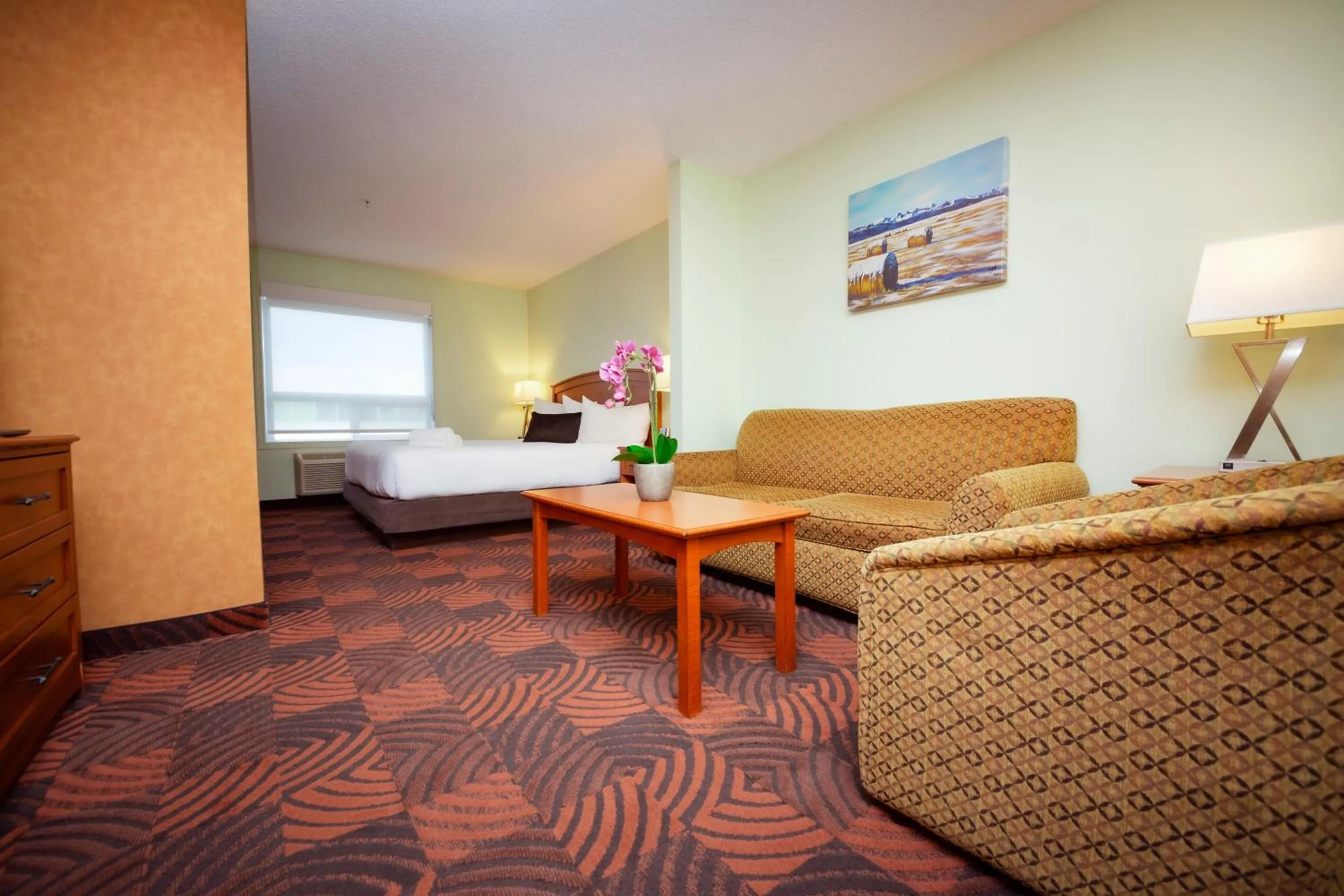 King Suite with Sofa Bed - Non-Smoking in Service Plus Inns and Suites Calgary